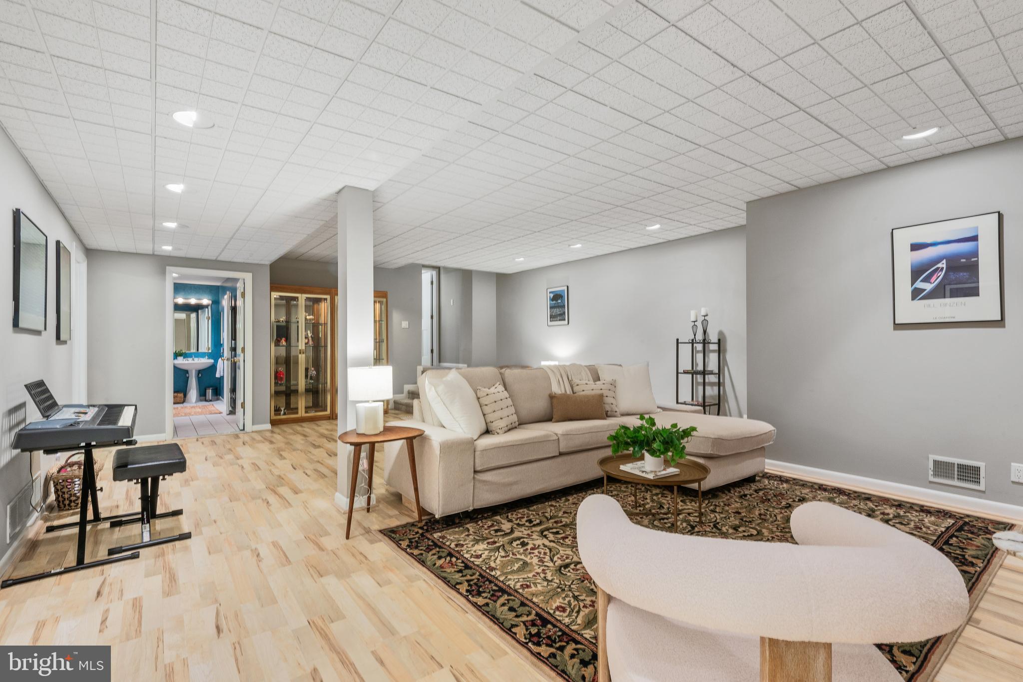 BUCKSKIN WOODS - Residential