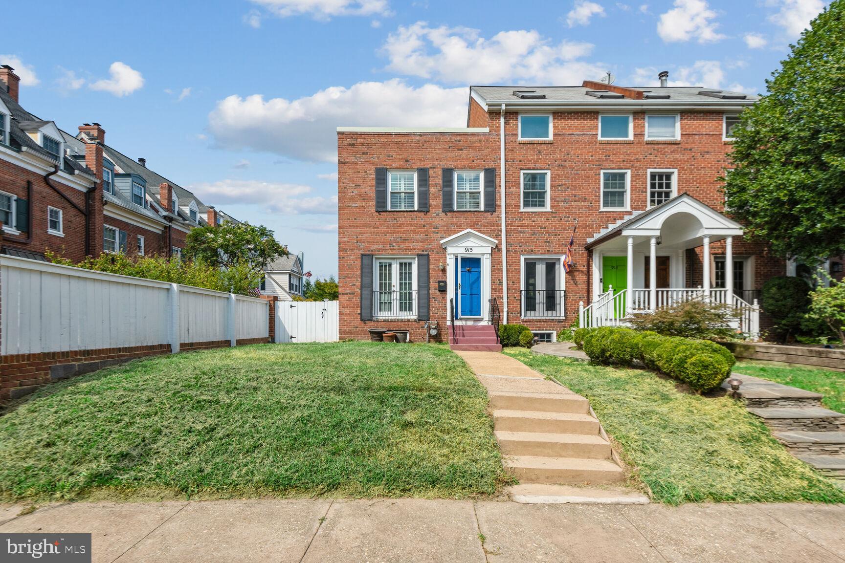 OLD TOWN ALEXANDRIA - Residential Lease