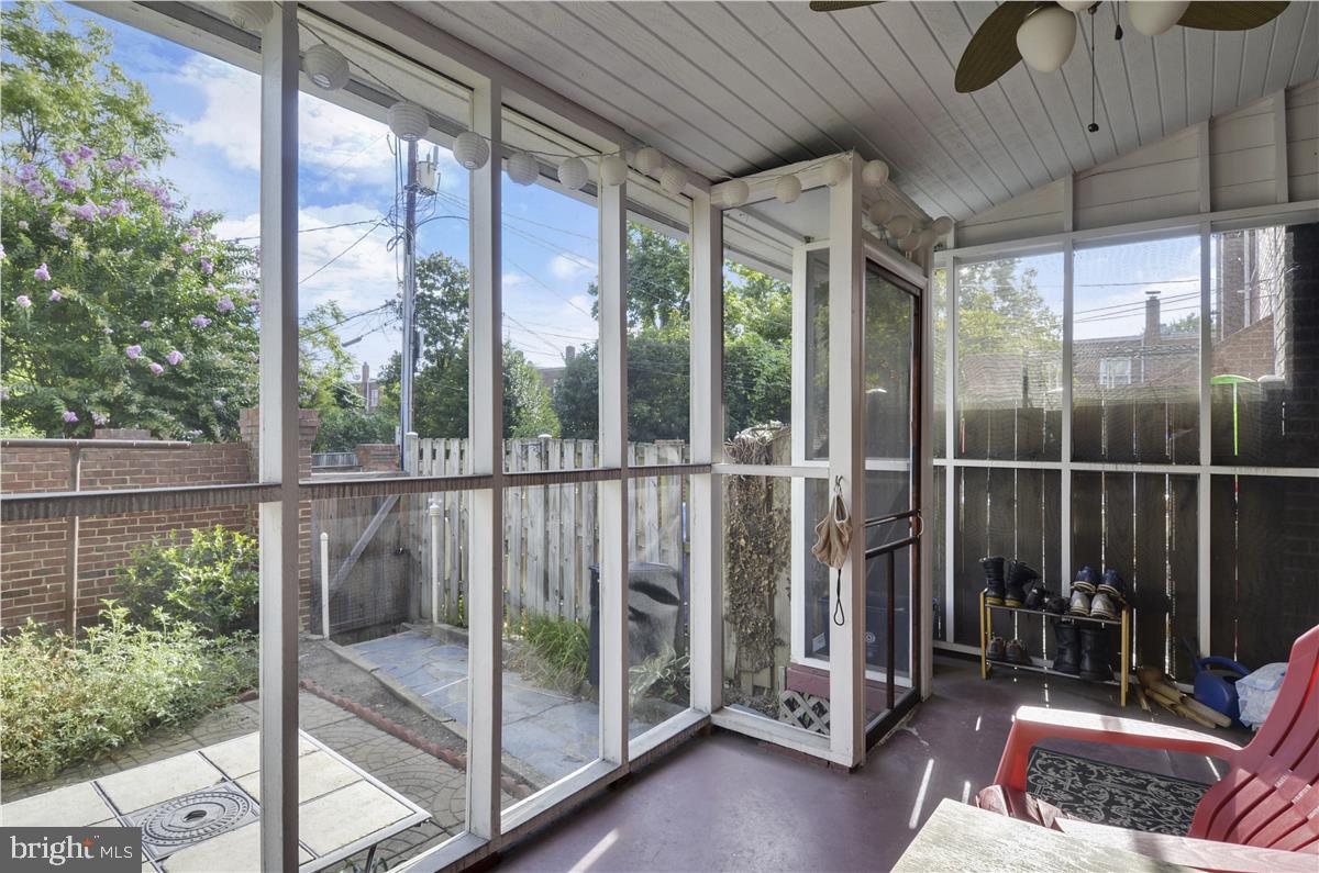 OLD TOWN ALEXANDRIA - Residential Lease