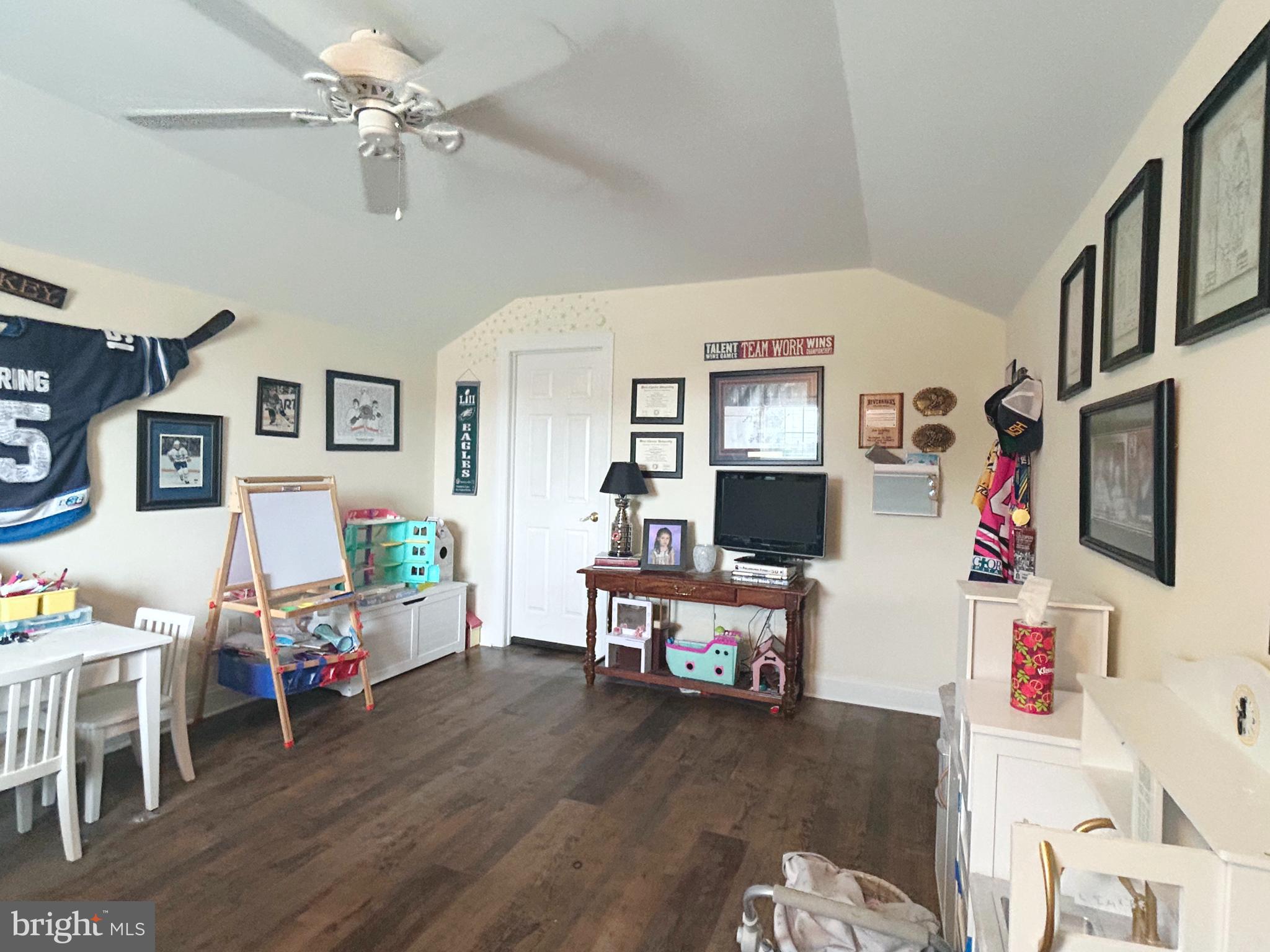 RED OAK FARMS - Residential