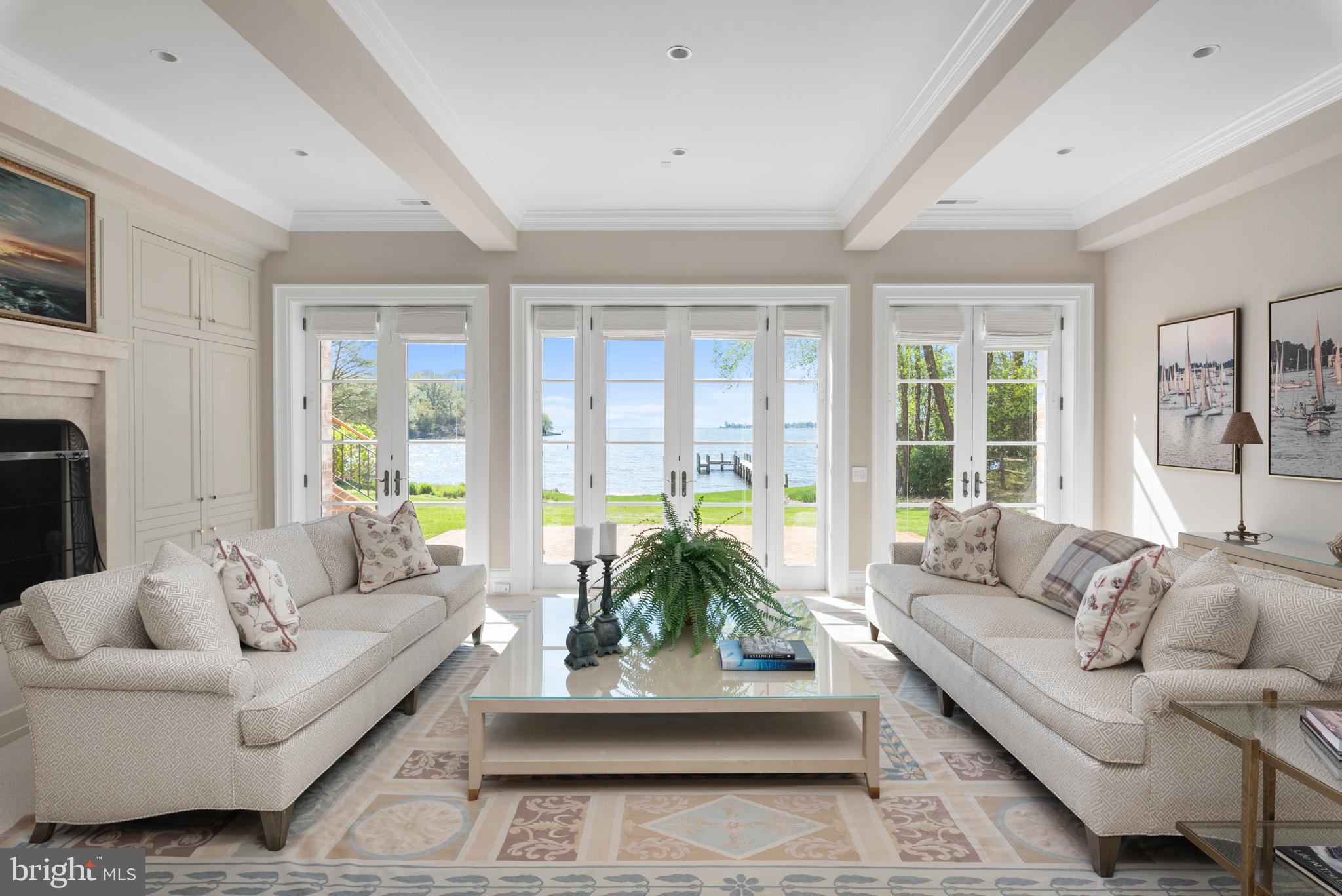 WIMBLEDON FARMS - Residential