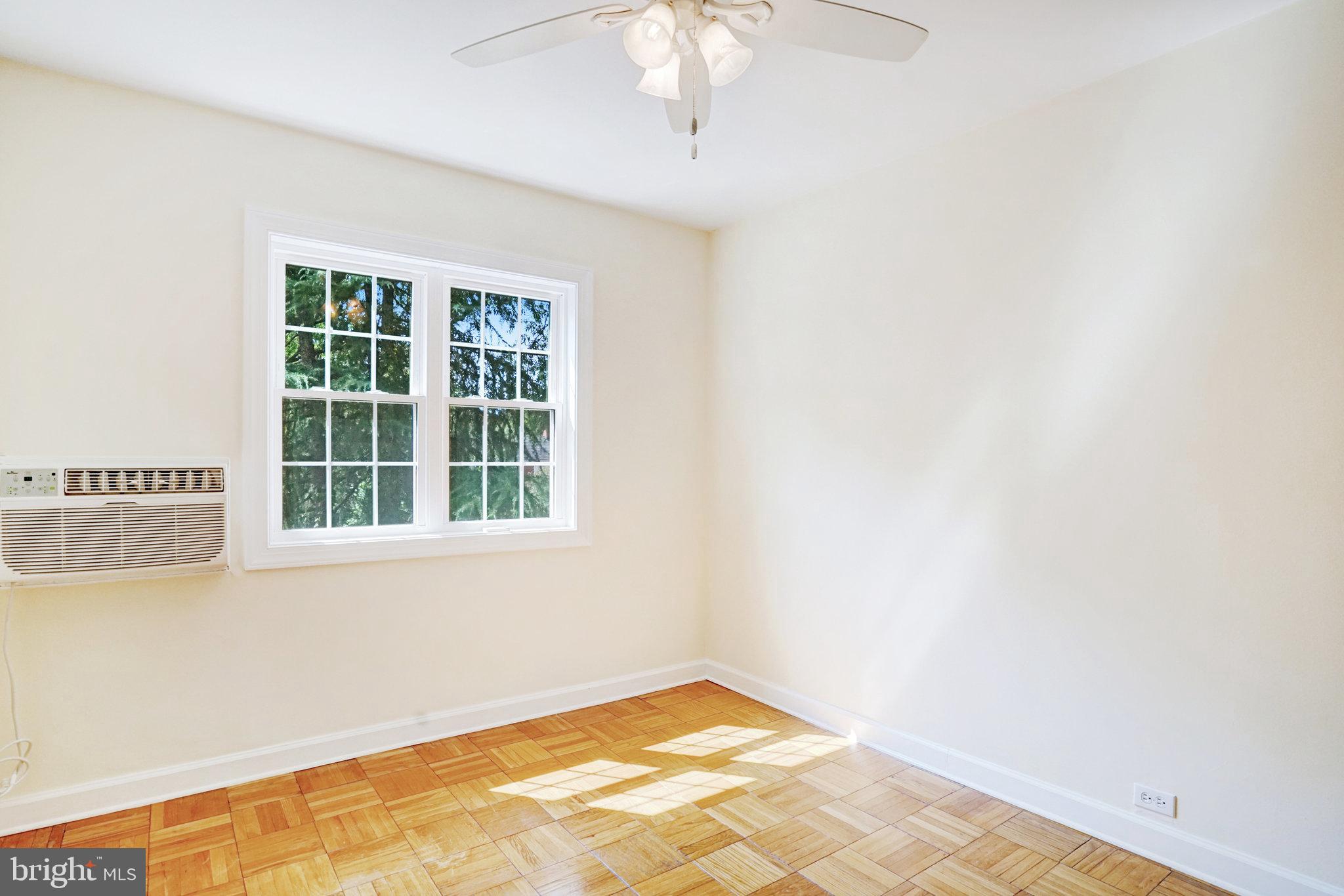 PARKFAIRFAX - Residential