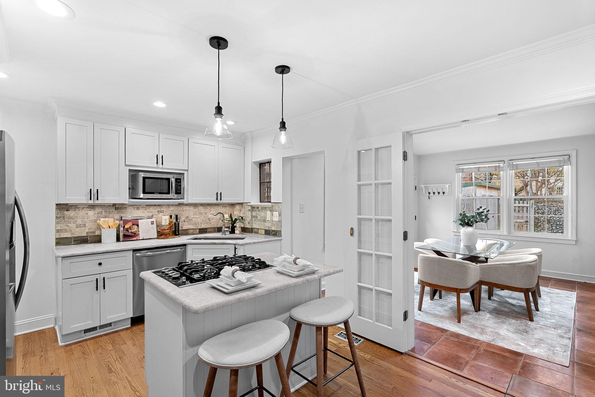 MT VERNON CONST CO - Residential