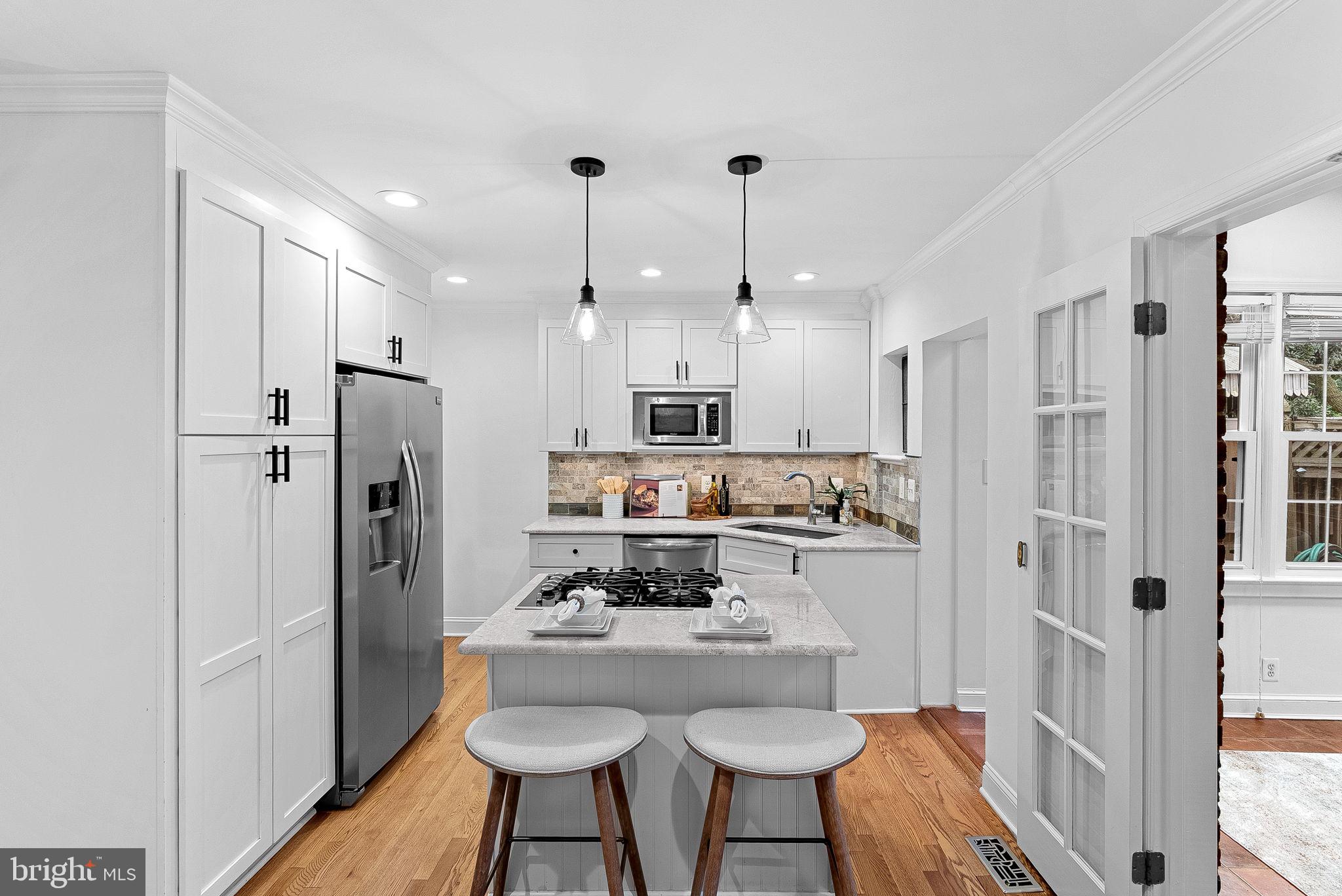 MT VERNON CONST CO - Residential