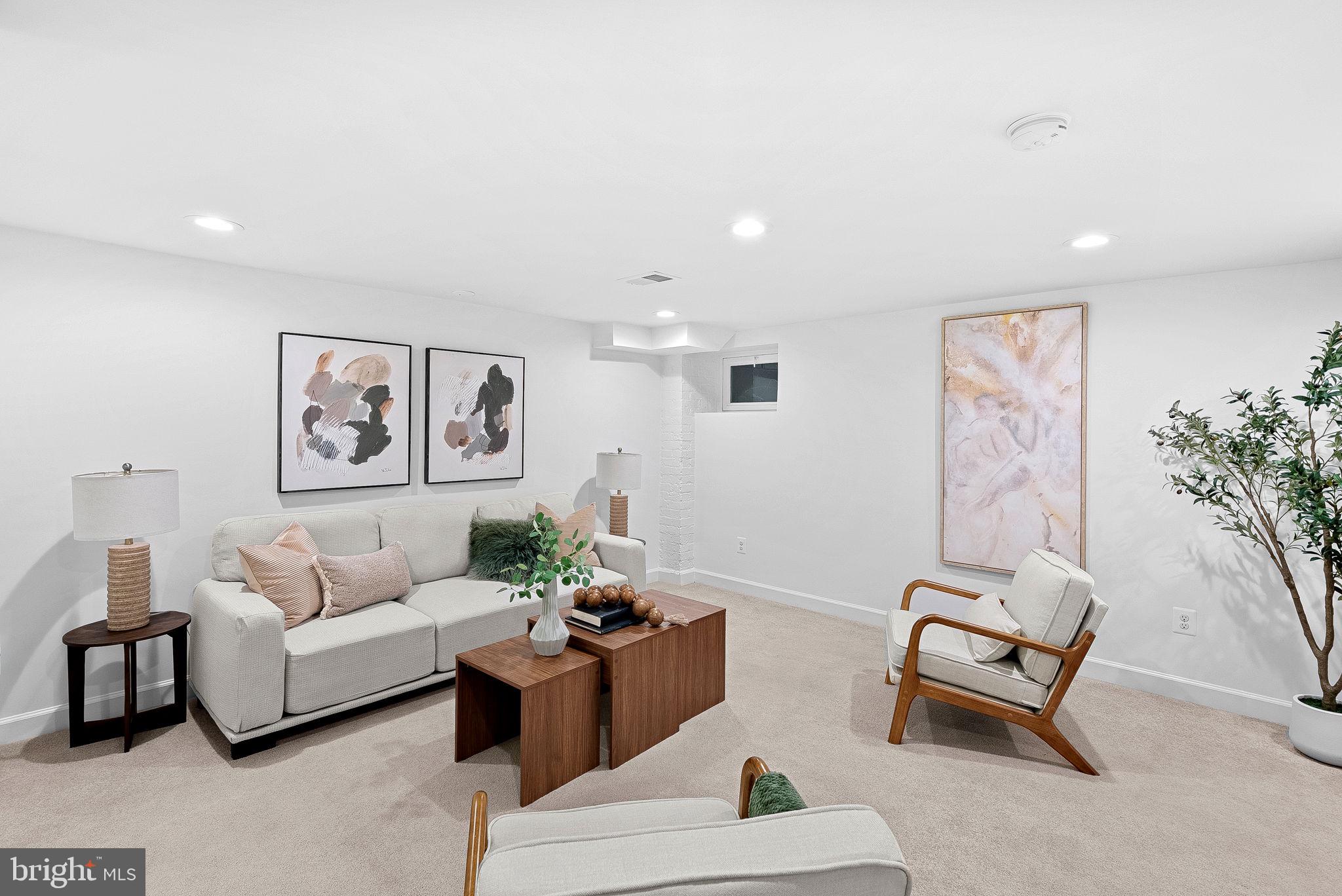 MT VERNON CONST CO - Residential