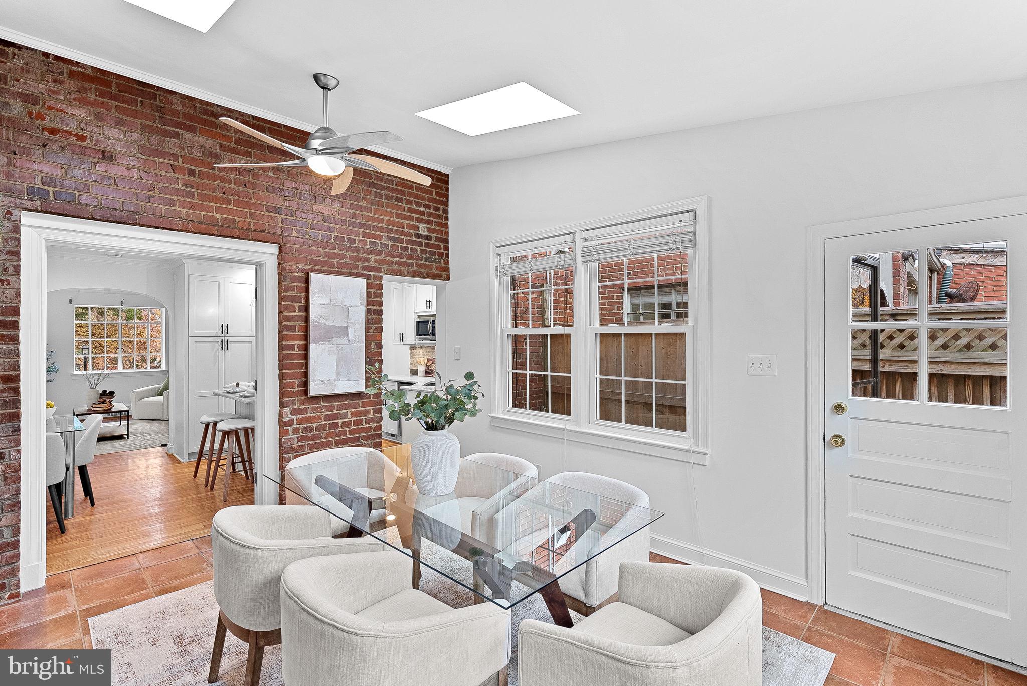 MT VERNON CONST CO - Residential