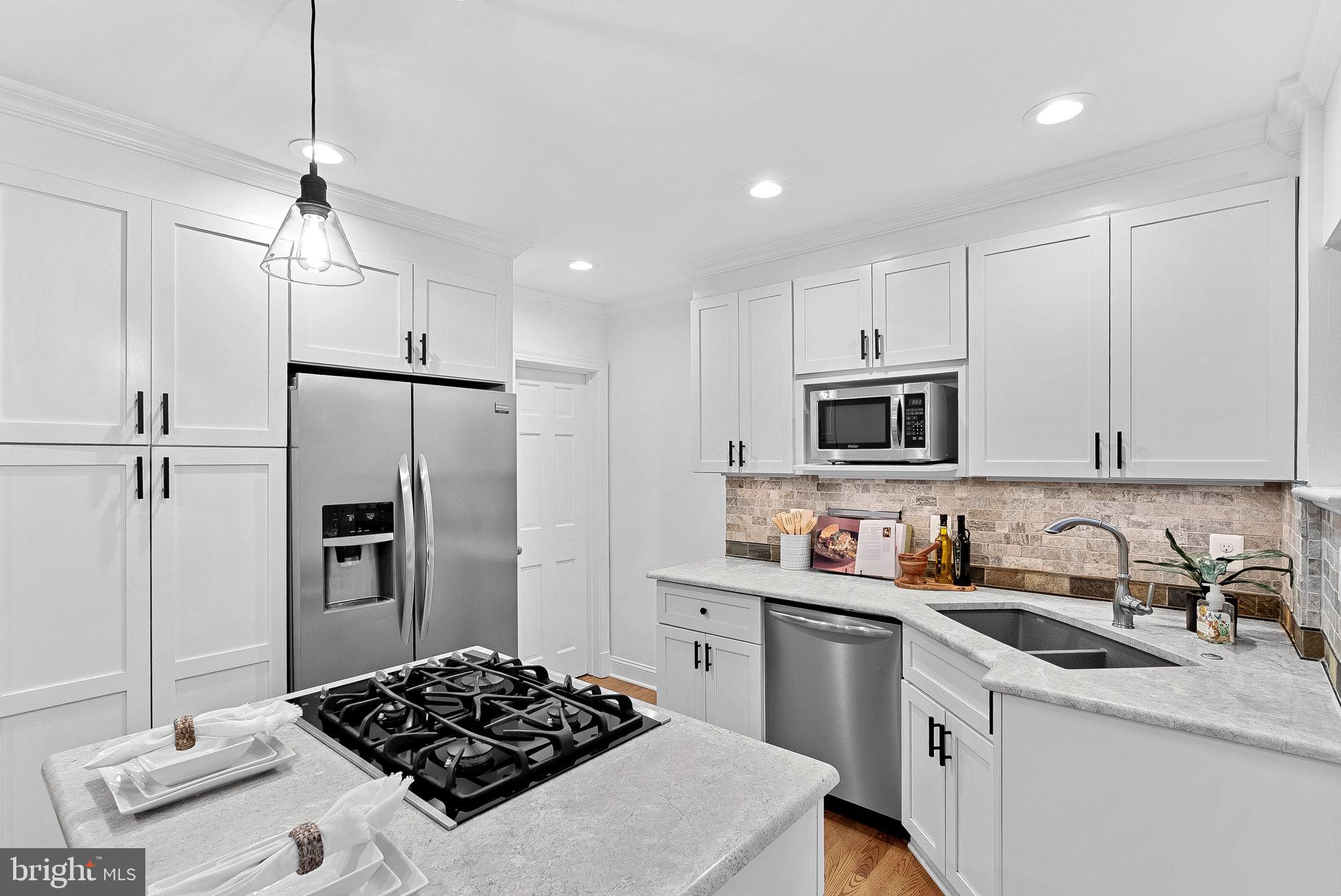 MT VERNON CONST CO - Residential