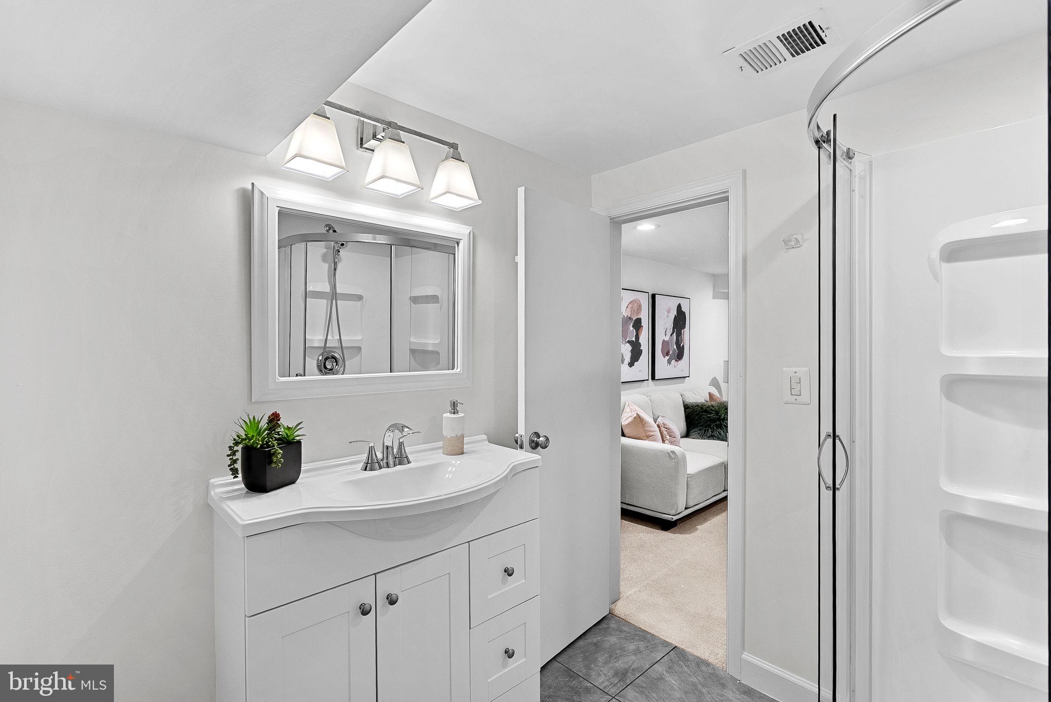 MT VERNON CONST CO - Residential