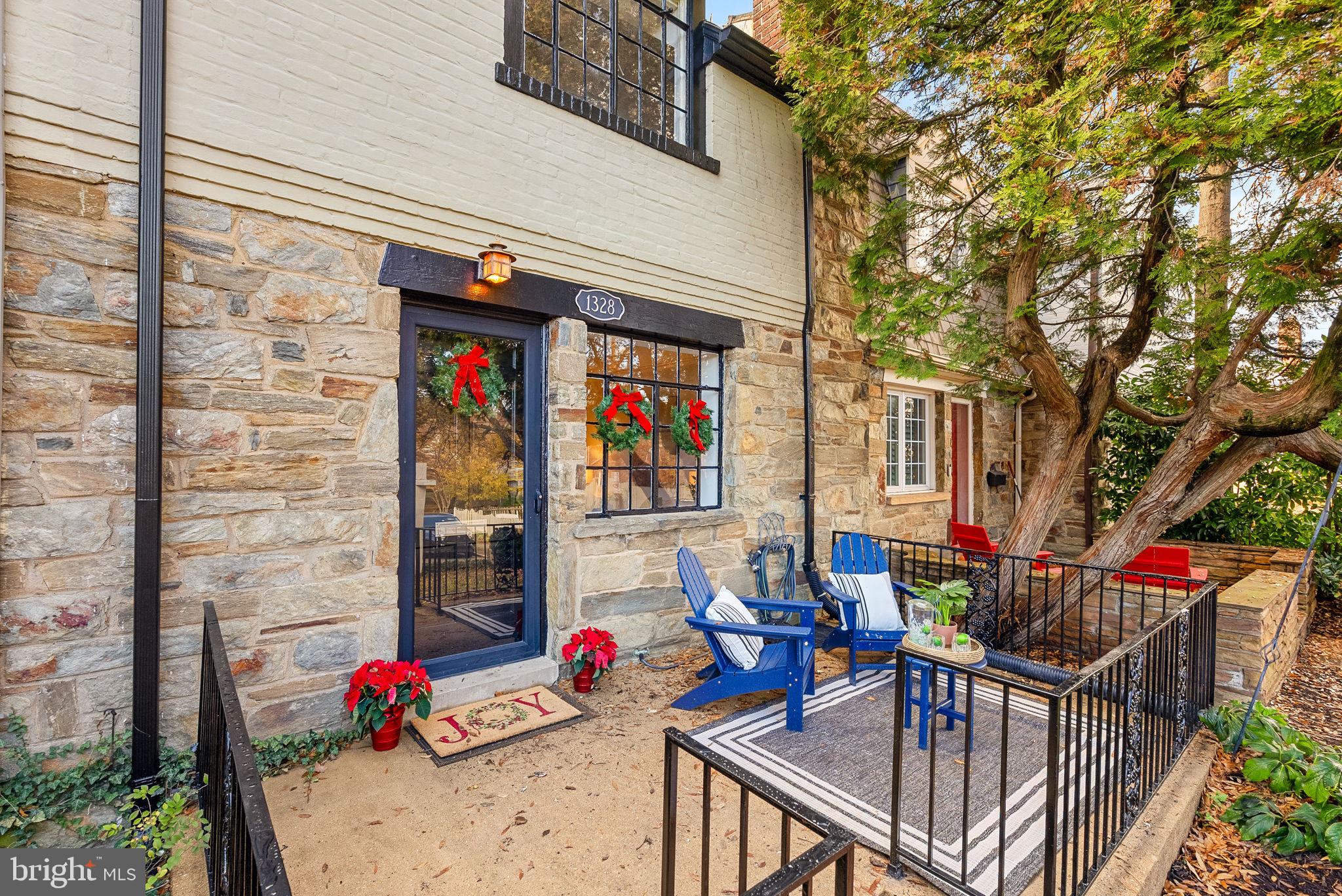 1328 MICHIGAN AVENUE