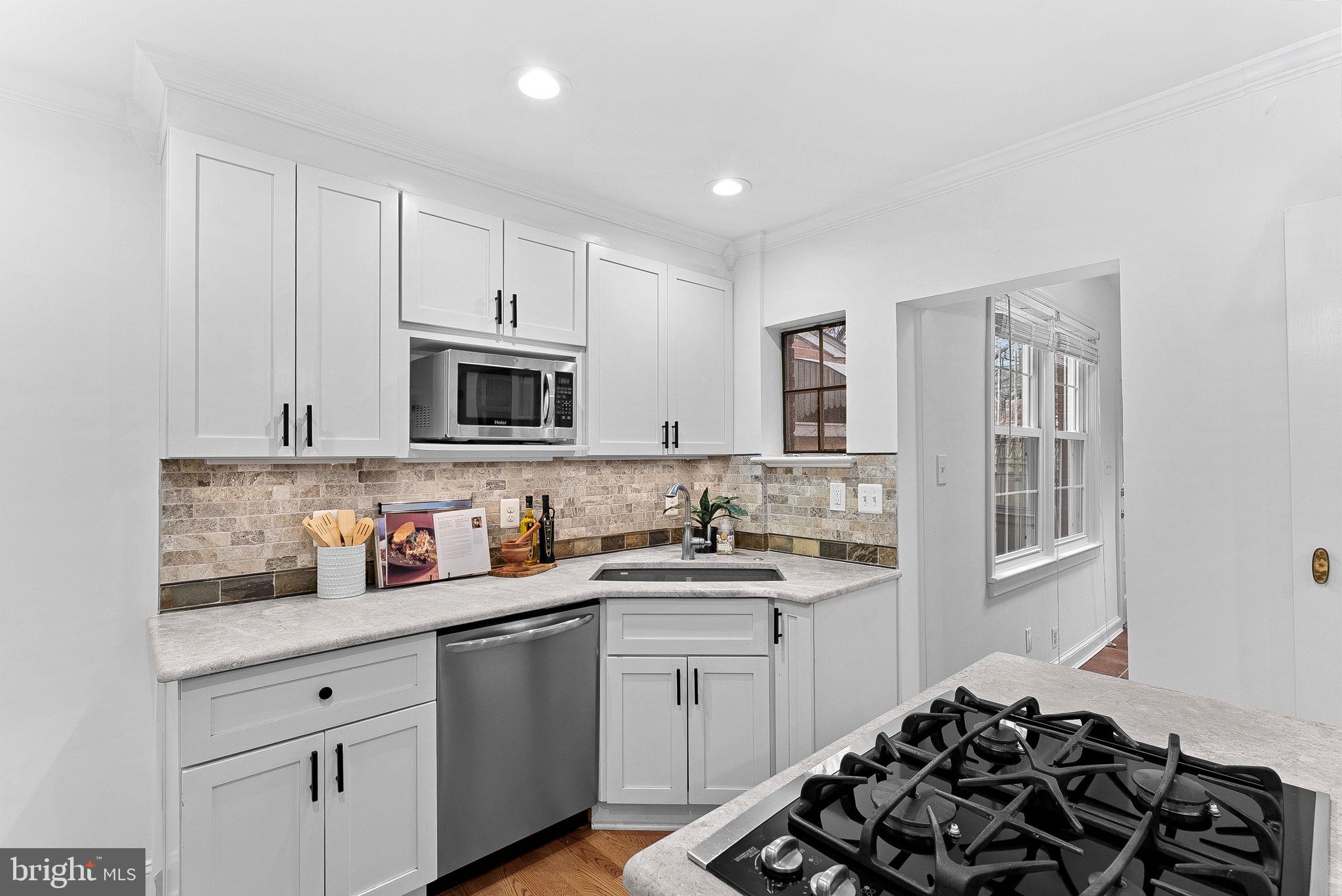 MT VERNON CONST CO - Residential