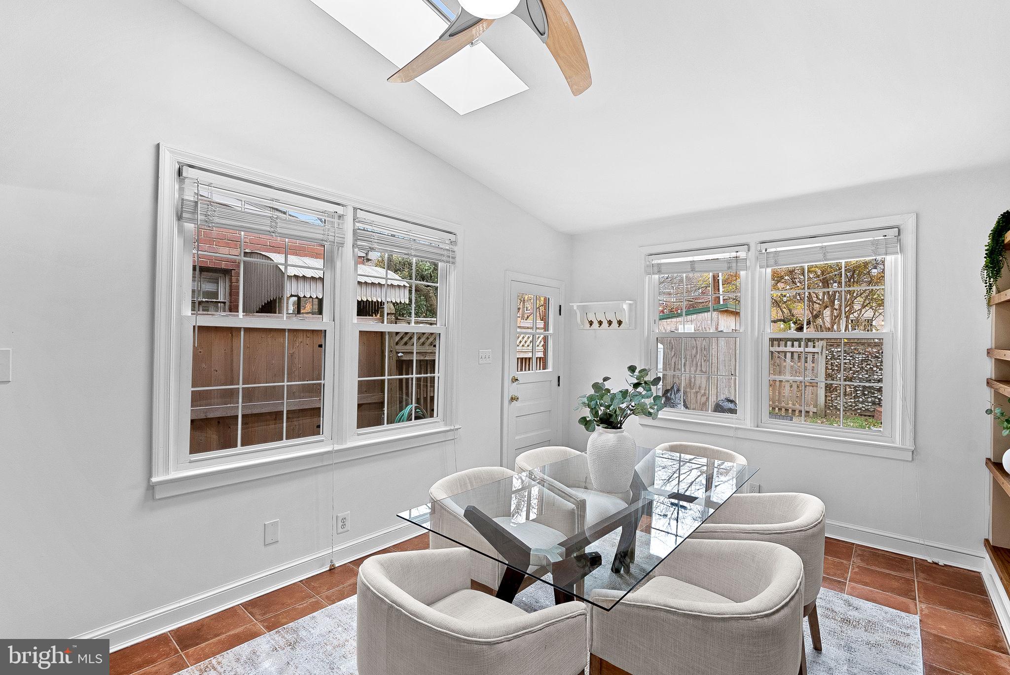 MT VERNON CONST CO - Residential