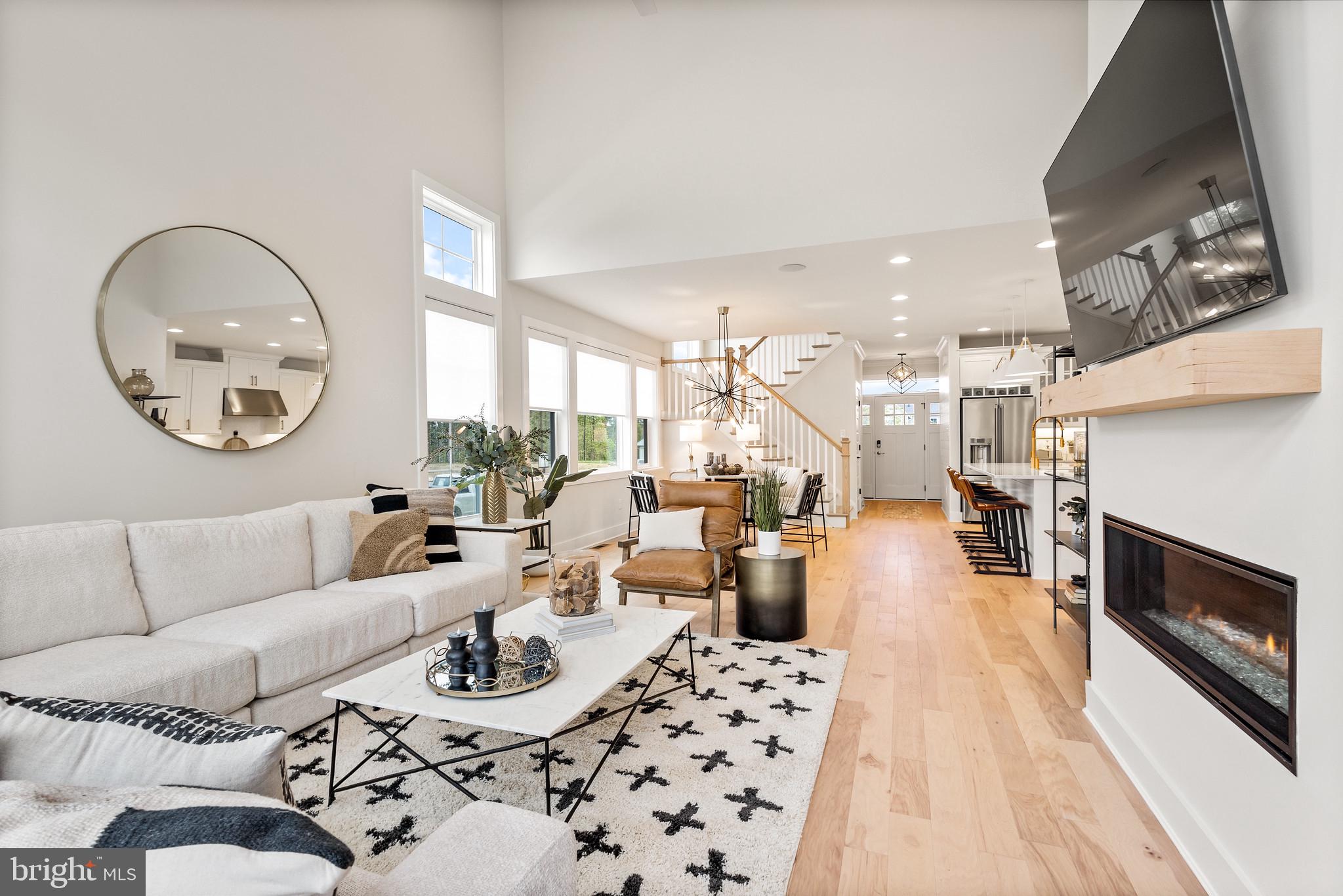 LIGHTSHIP COVE - Residential