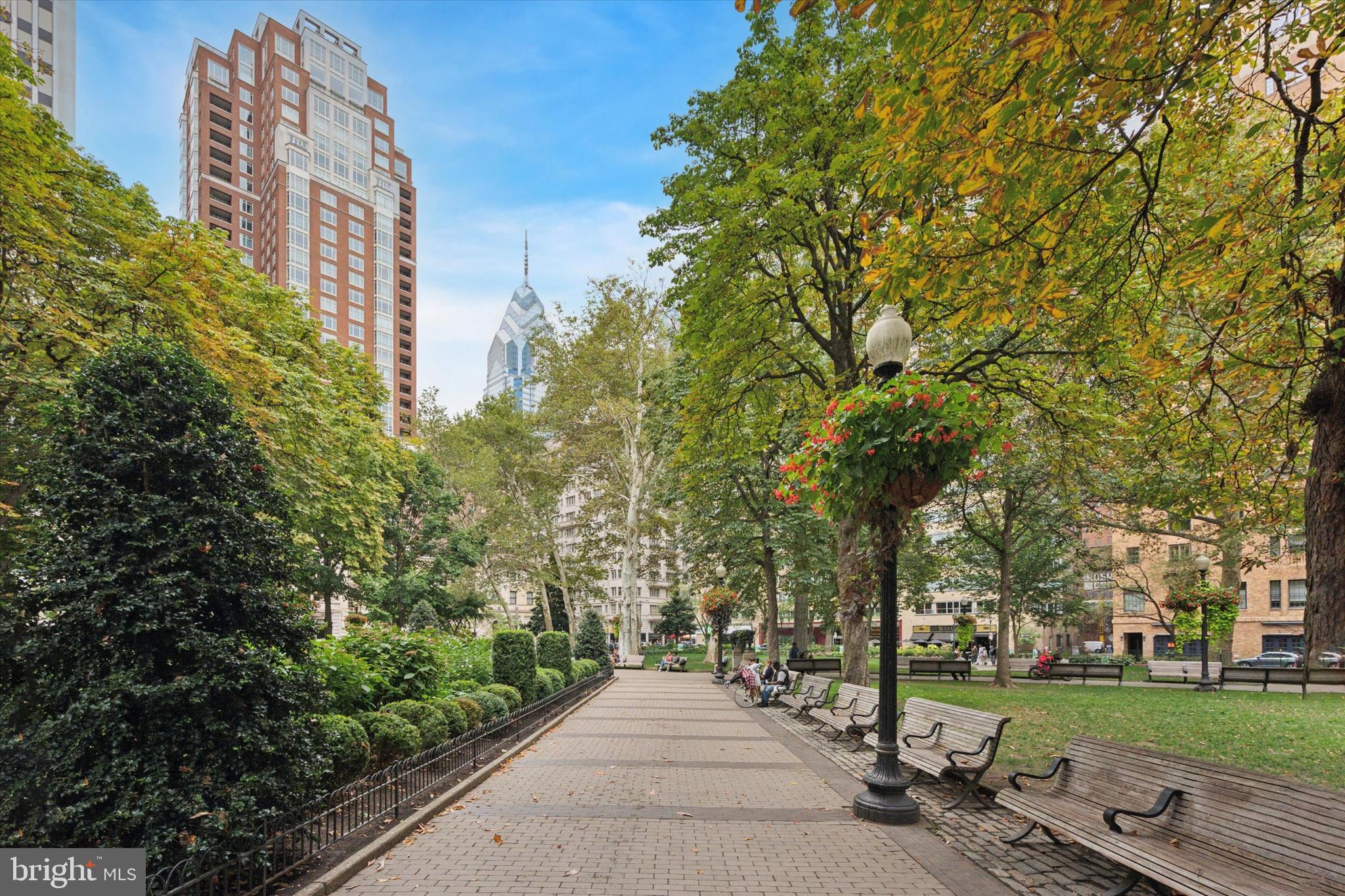 RITTENHOUSE SQUARE - Residential