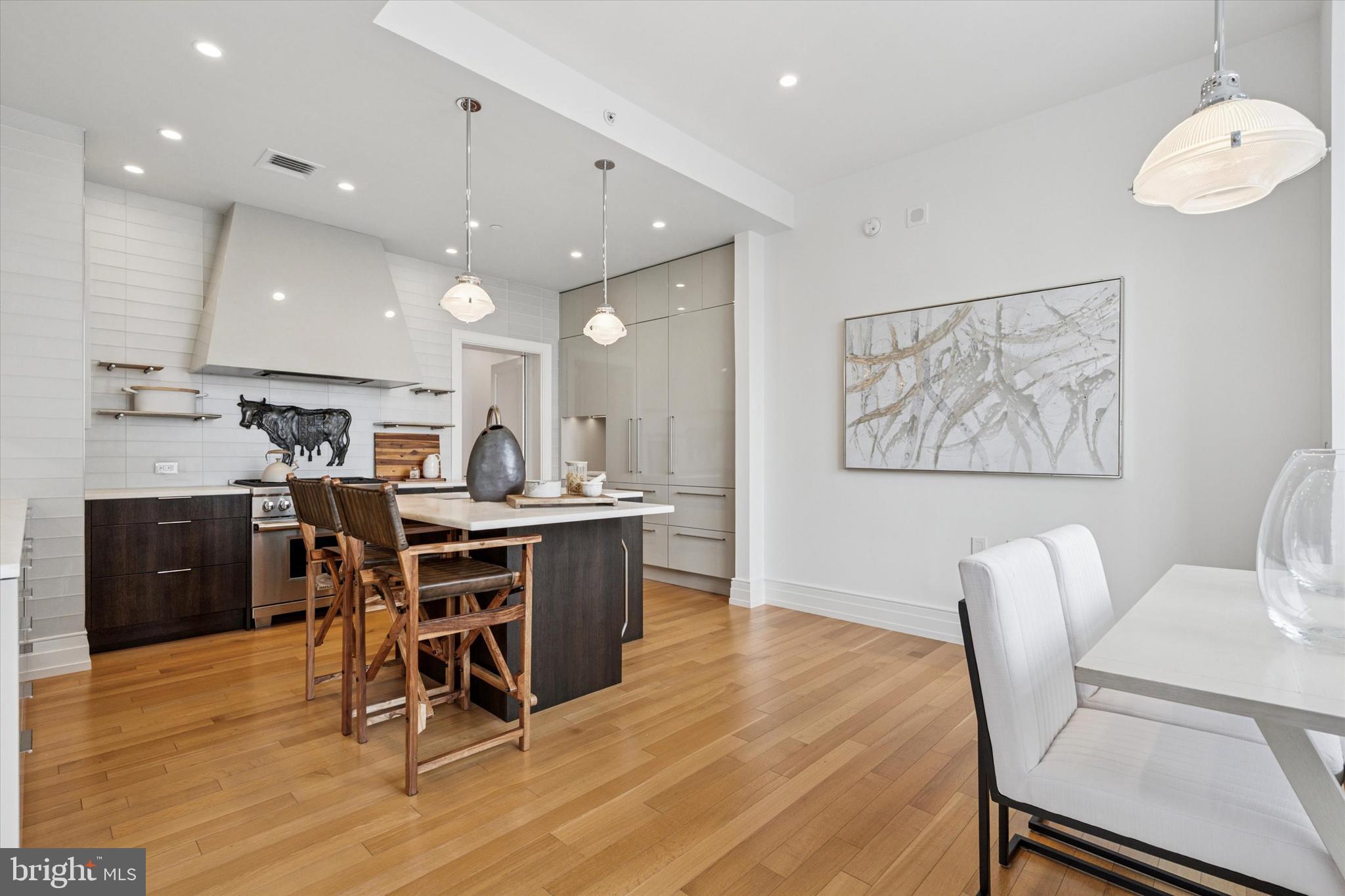 RITTENHOUSE SQUARE - Residential