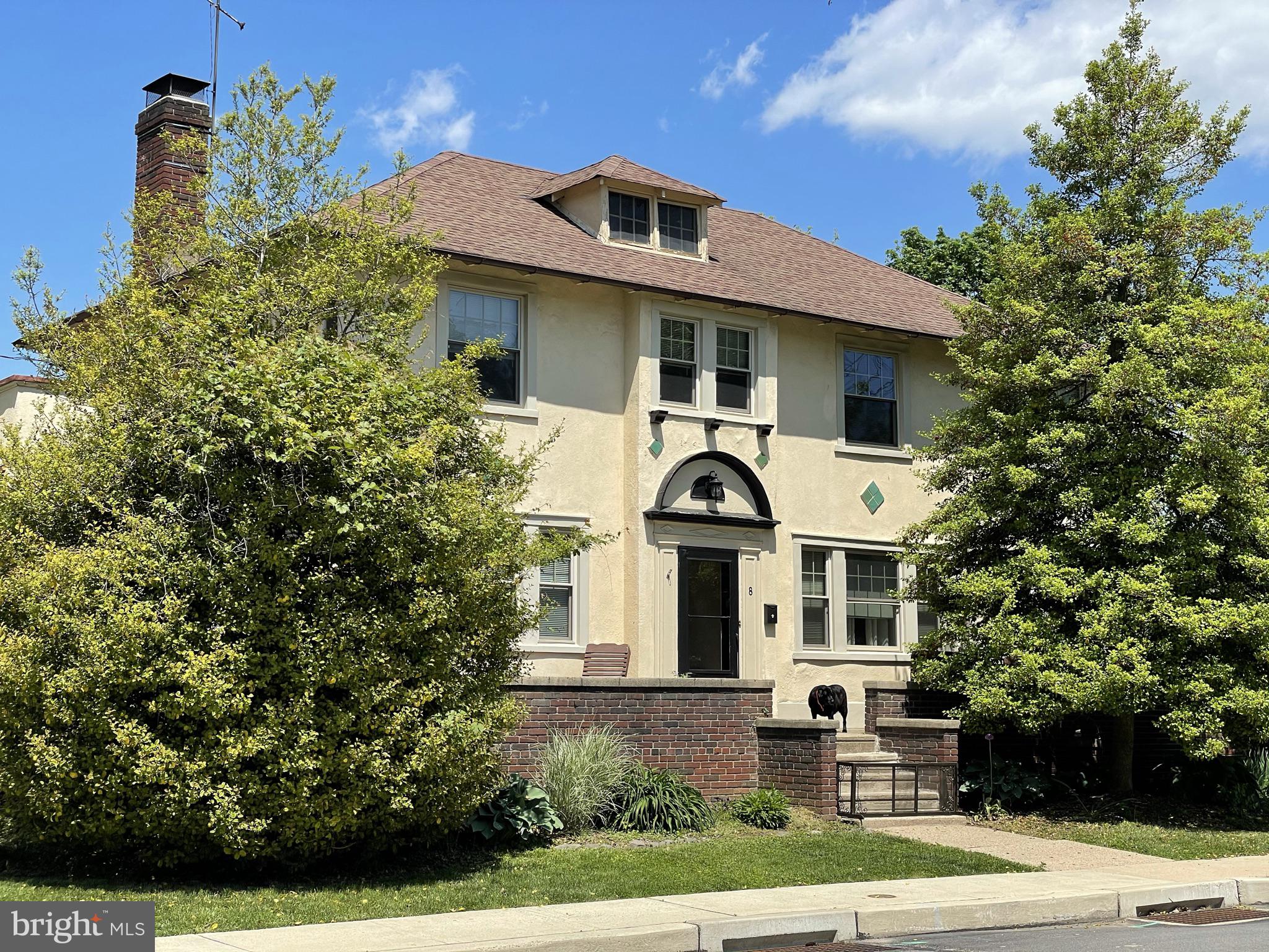 Two bedroom apartment across from Cisco Park and walking distance to downtown Erdenheim, Flourtown and Chestnut Hill. Bus and Train nearby. Second floor unit with hardwood flooring, two large bedrooms with carpeting and closets, and large bathroom with ceramic tile flooring/walls and set in tub. Living room with ceiling fan, and a breakfast nook/morning room overlooking the garden. Galley kitchen with ceramic tile counters and backsplash, stainless steel sink, and four burner gas stove. Two large storage closets.