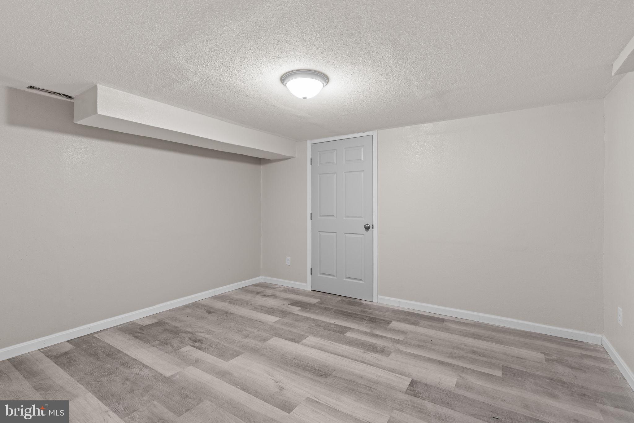 MILL CREEK - Residential