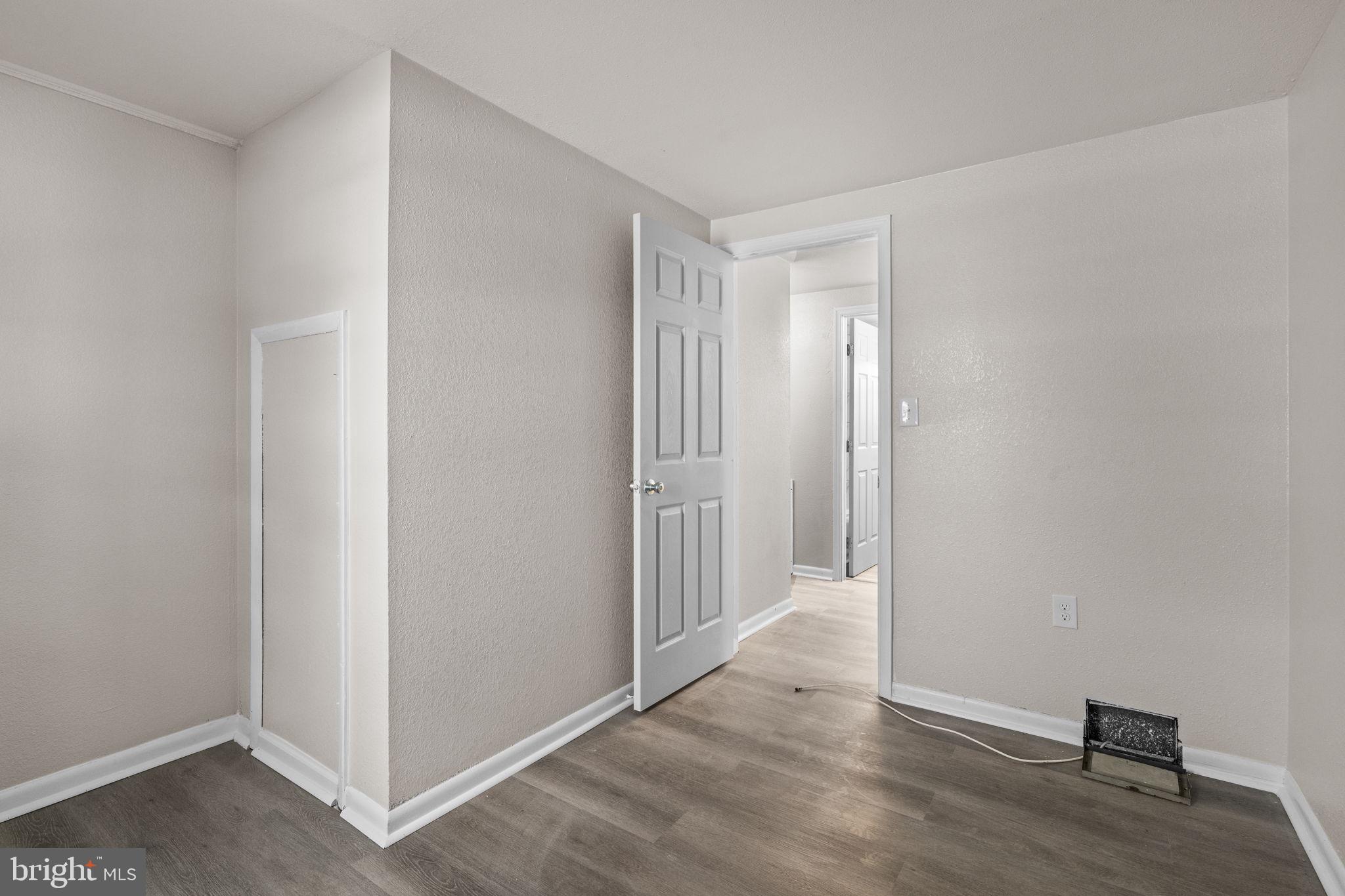 MILL CREEK - Residential