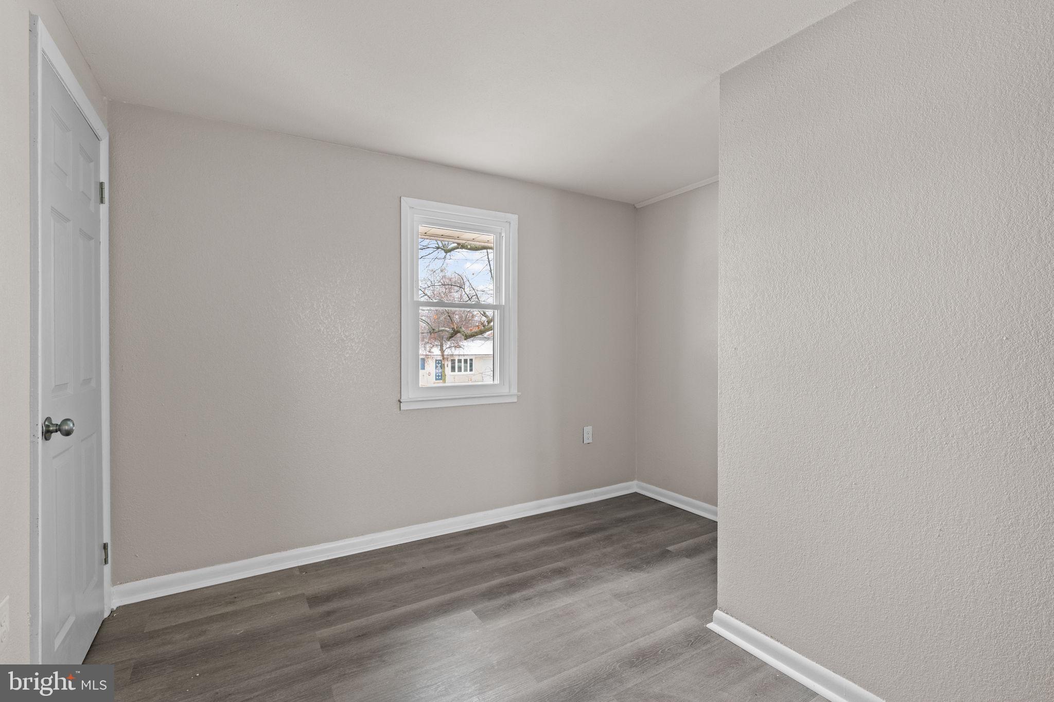 MILL CREEK - Residential