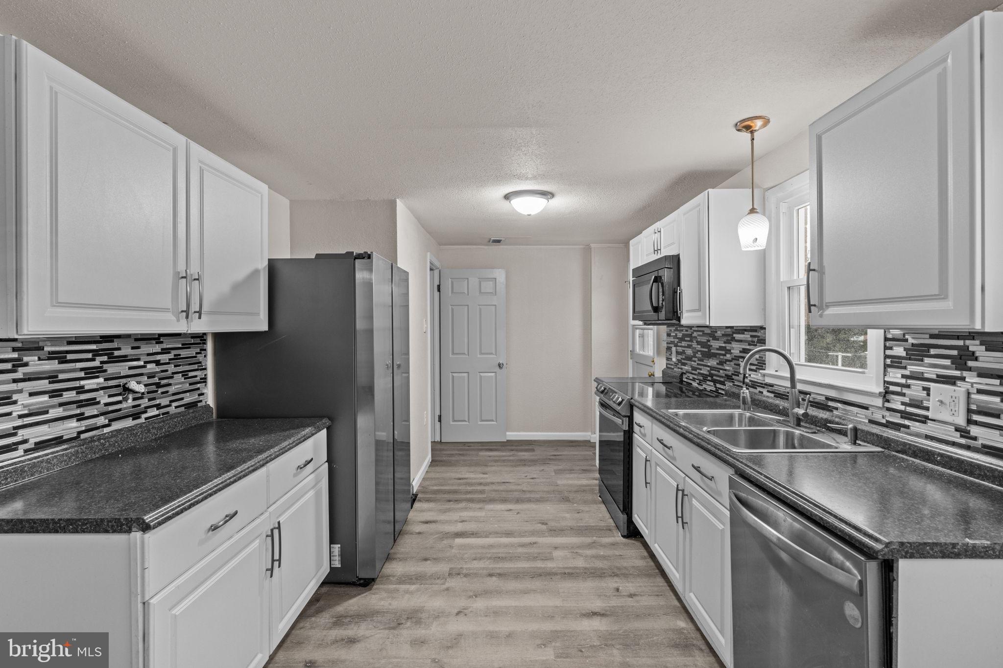 MILL CREEK - Residential