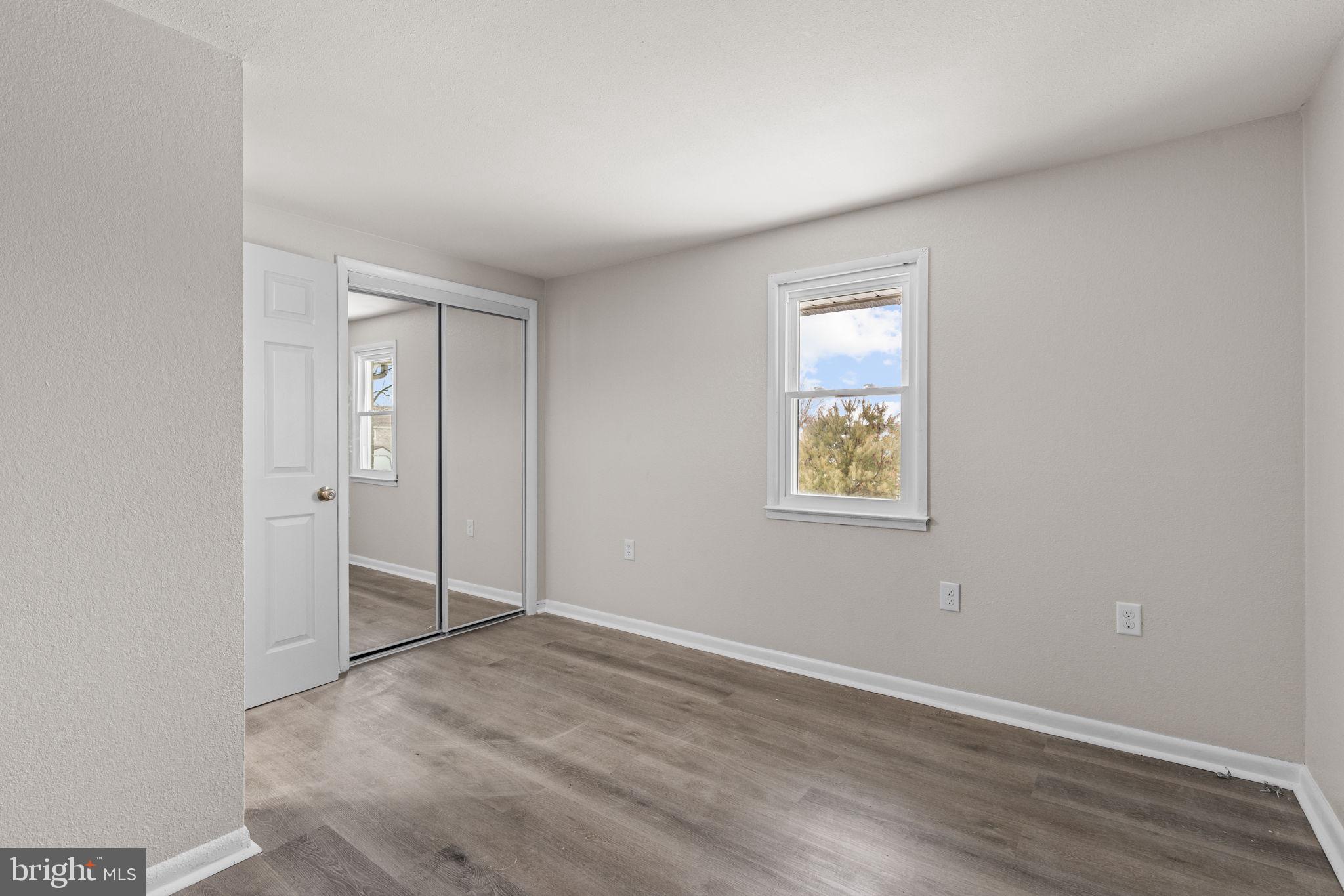 MILL CREEK - Residential