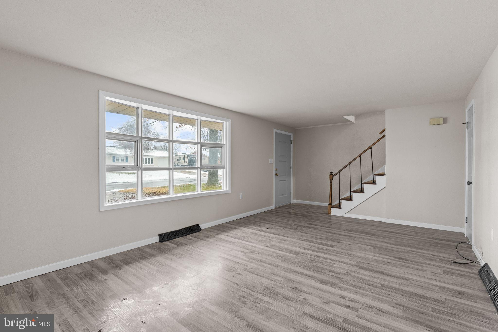 MILL CREEK - Residential