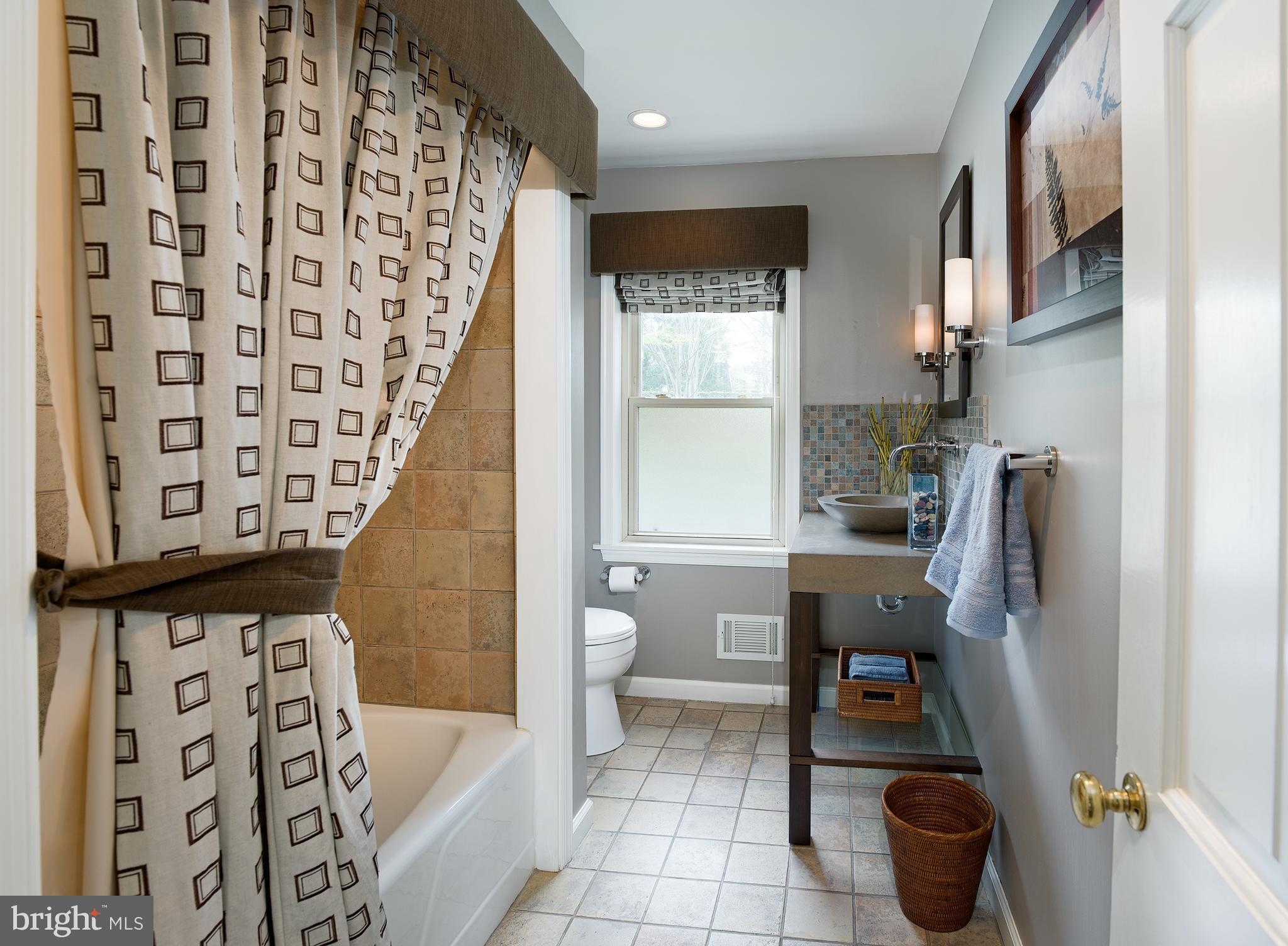 BRYN MAWR - Residential