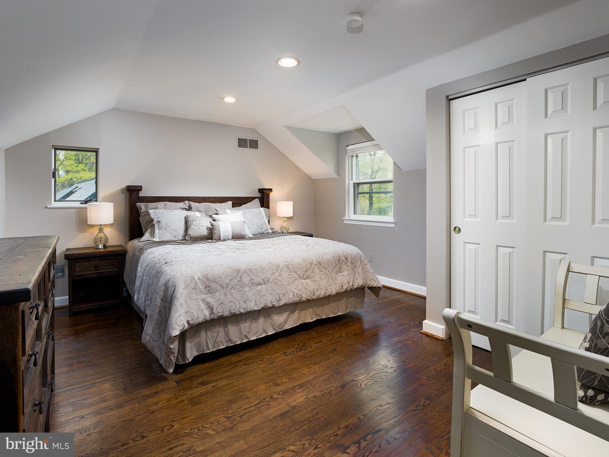 BRYN MAWR - Residential