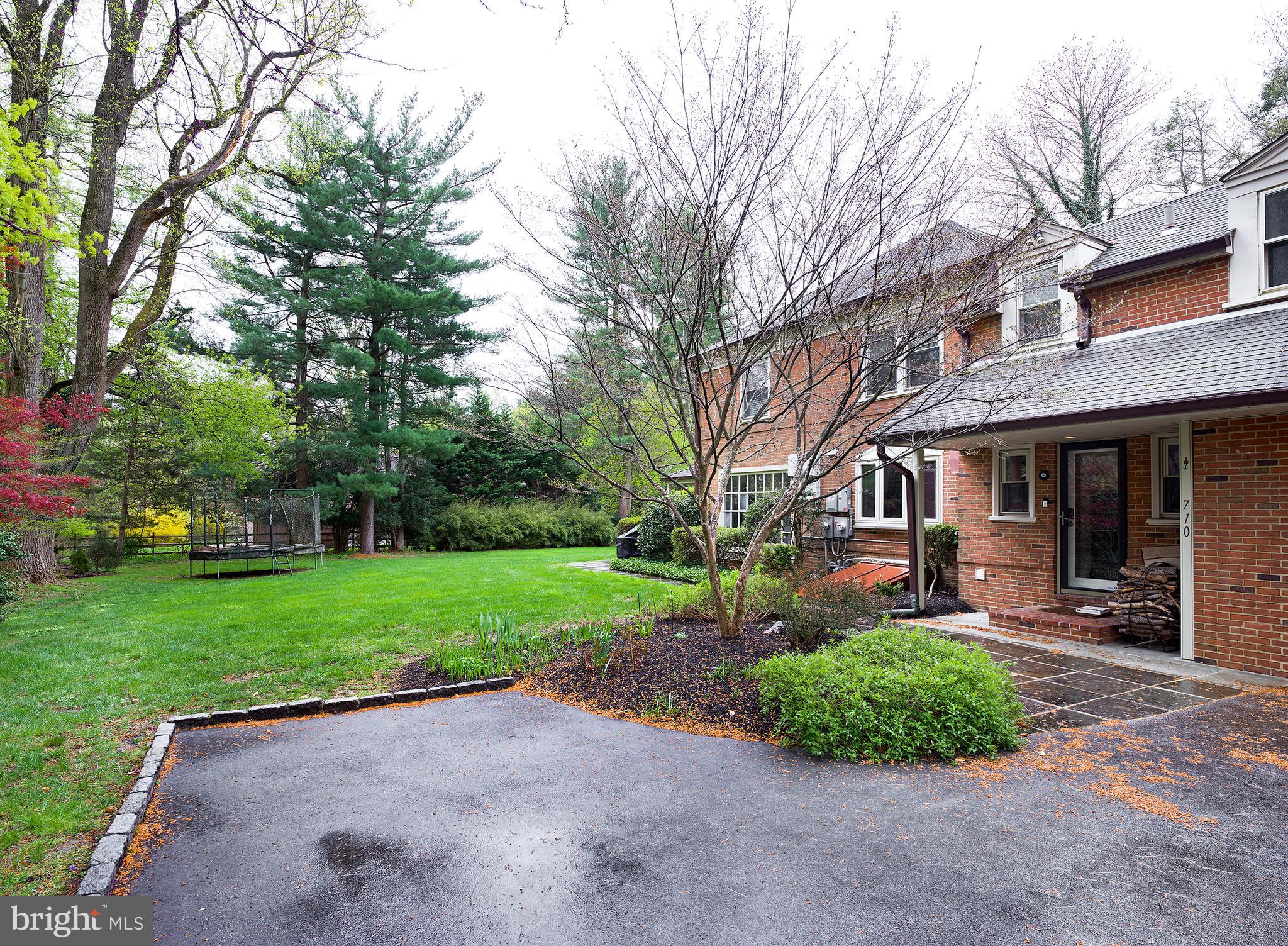 BRYN MAWR - Residential