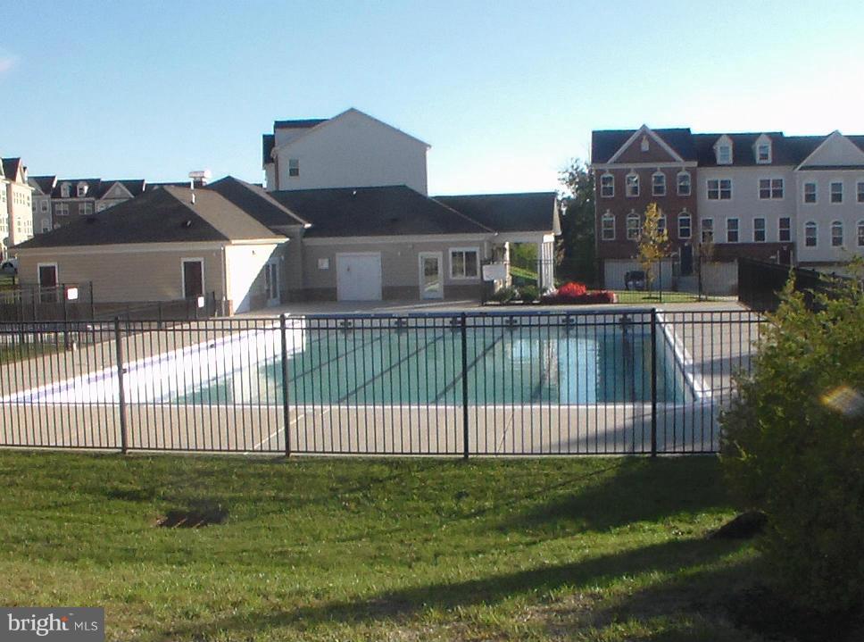 FIELDSTONE FARM - Residential