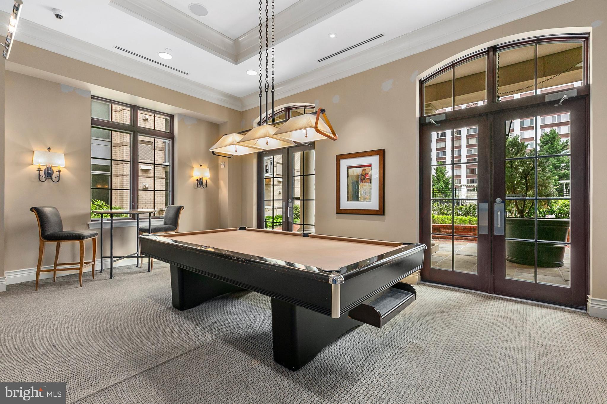 GALLERY AT WHITE FLINT - Residential