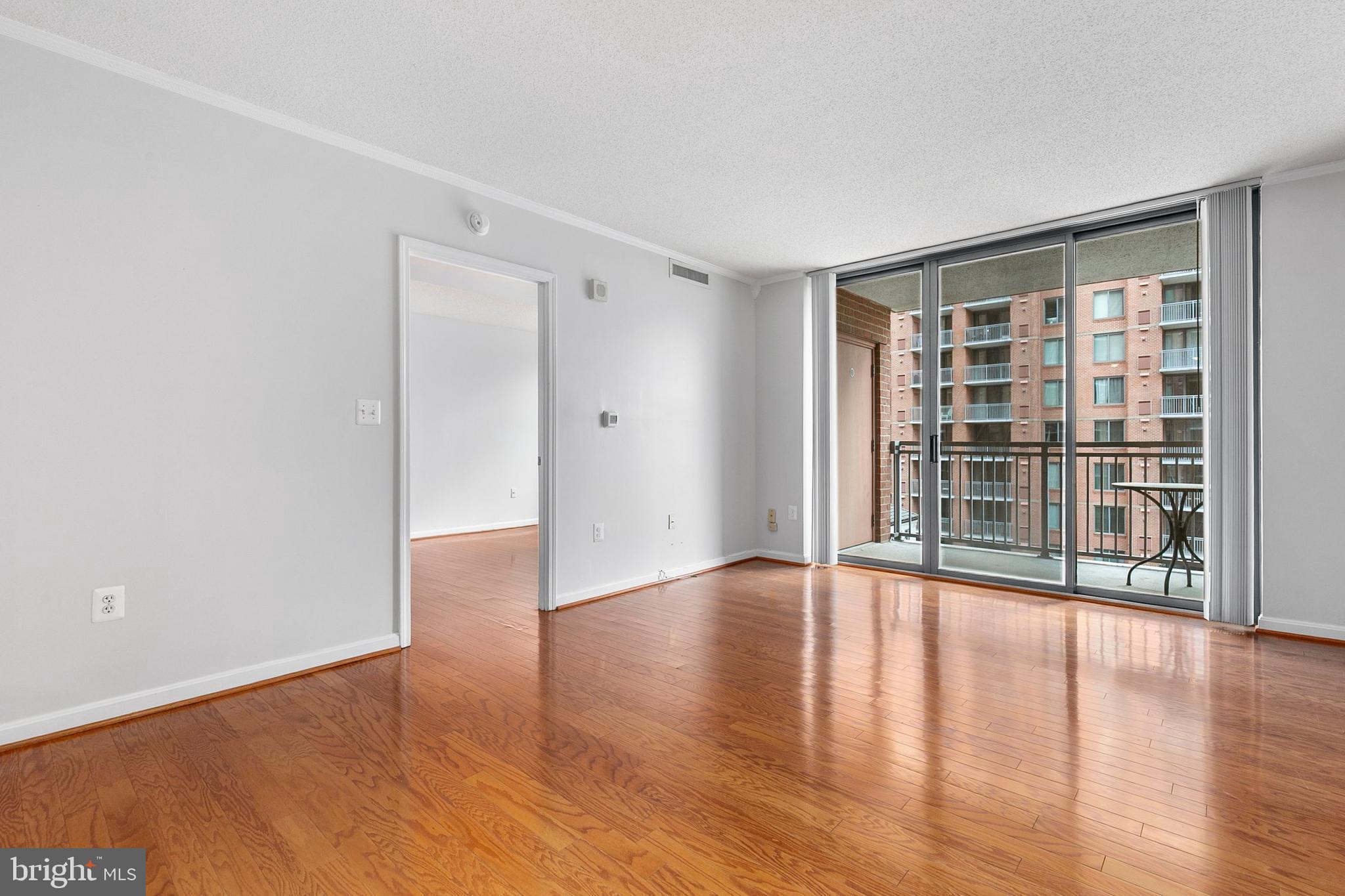 GALLERY AT WHITE FLINT - Residential