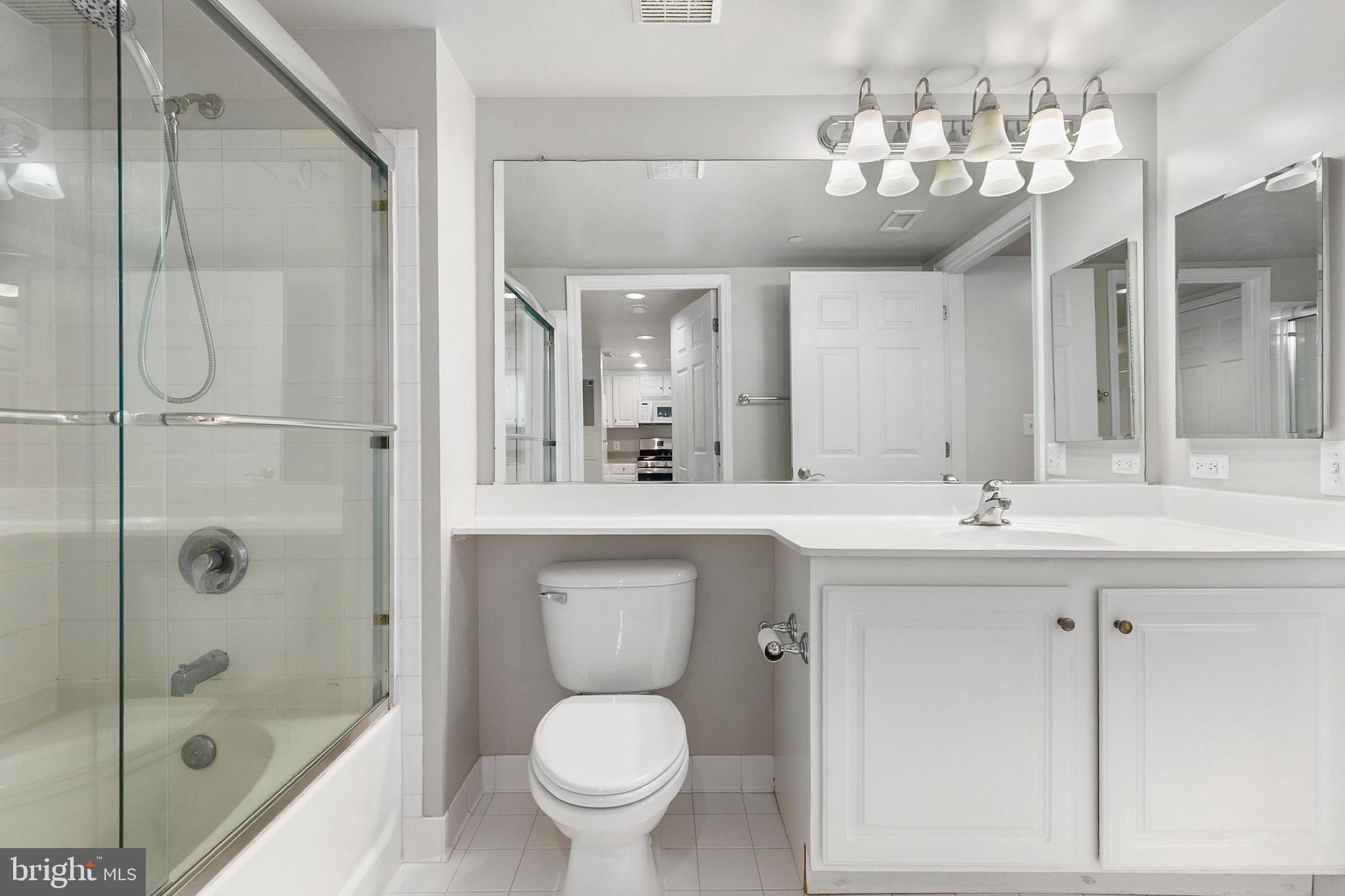 GALLERY AT WHITE FLINT - Residential