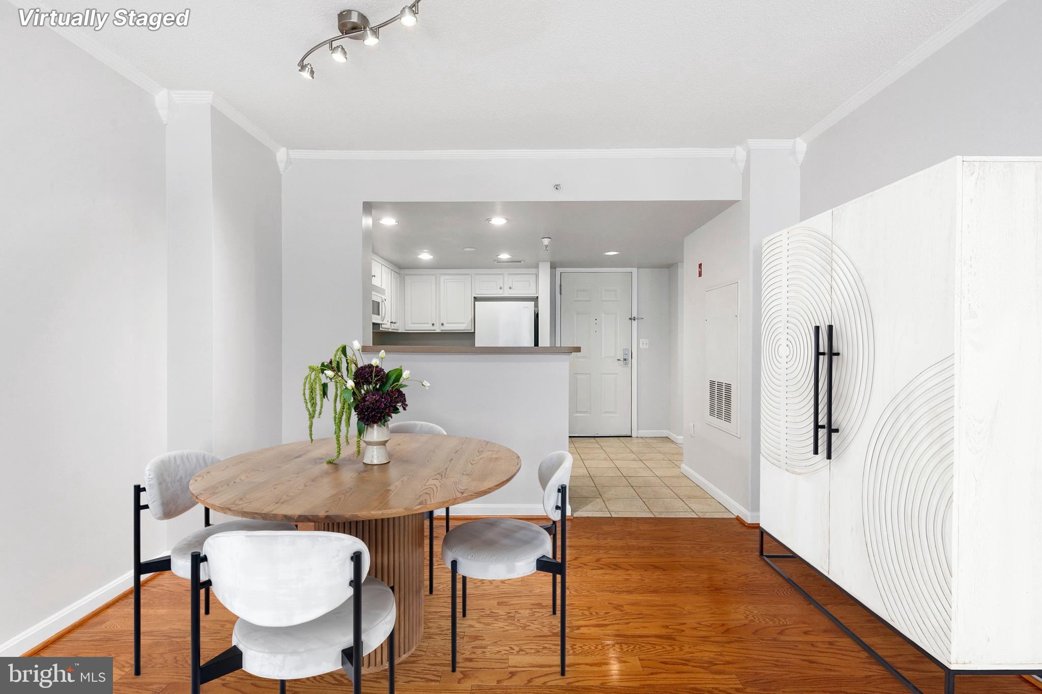 GALLERY AT WHITE FLINT - Residential