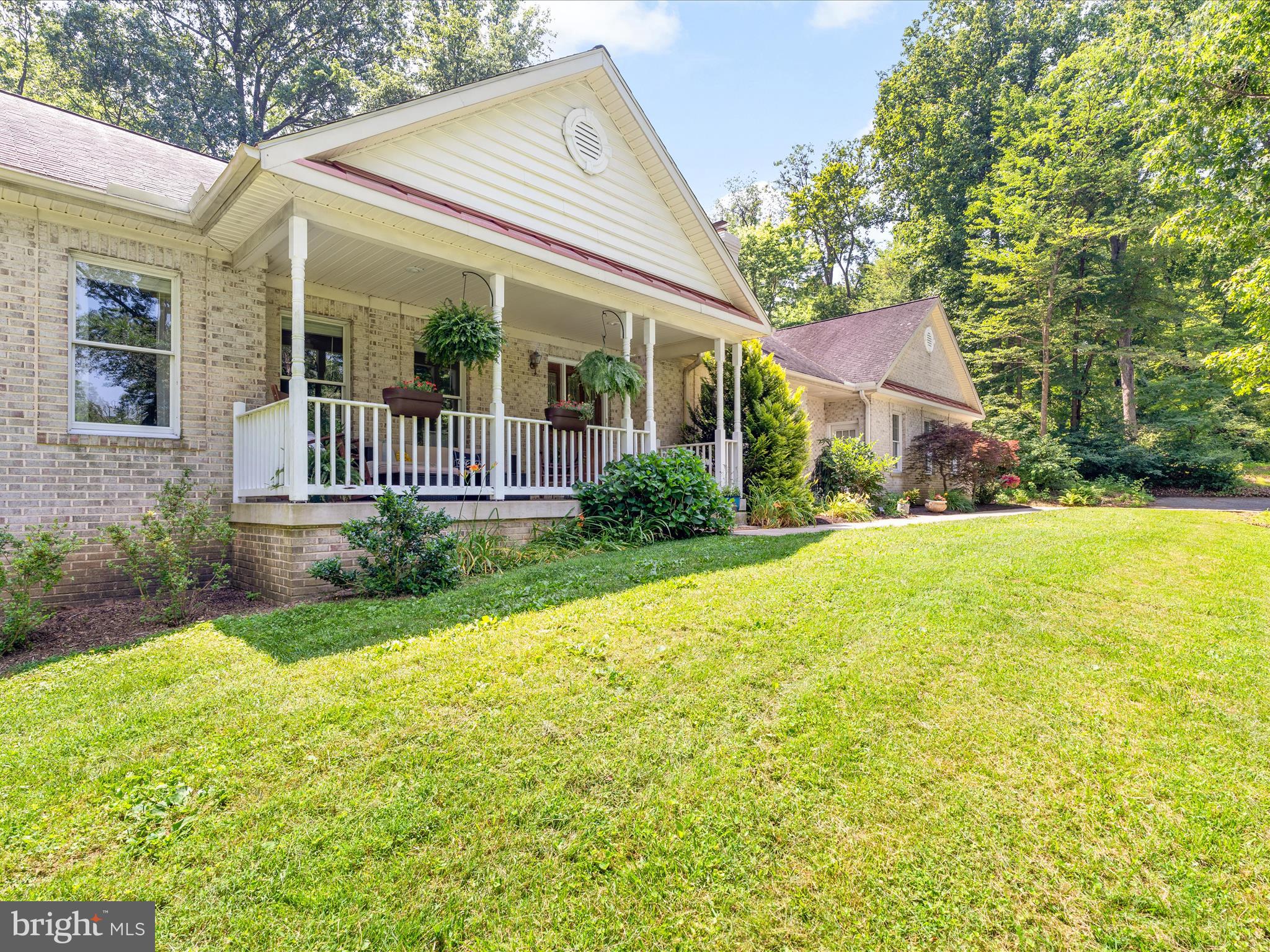 2323 MICHAEL ROAD