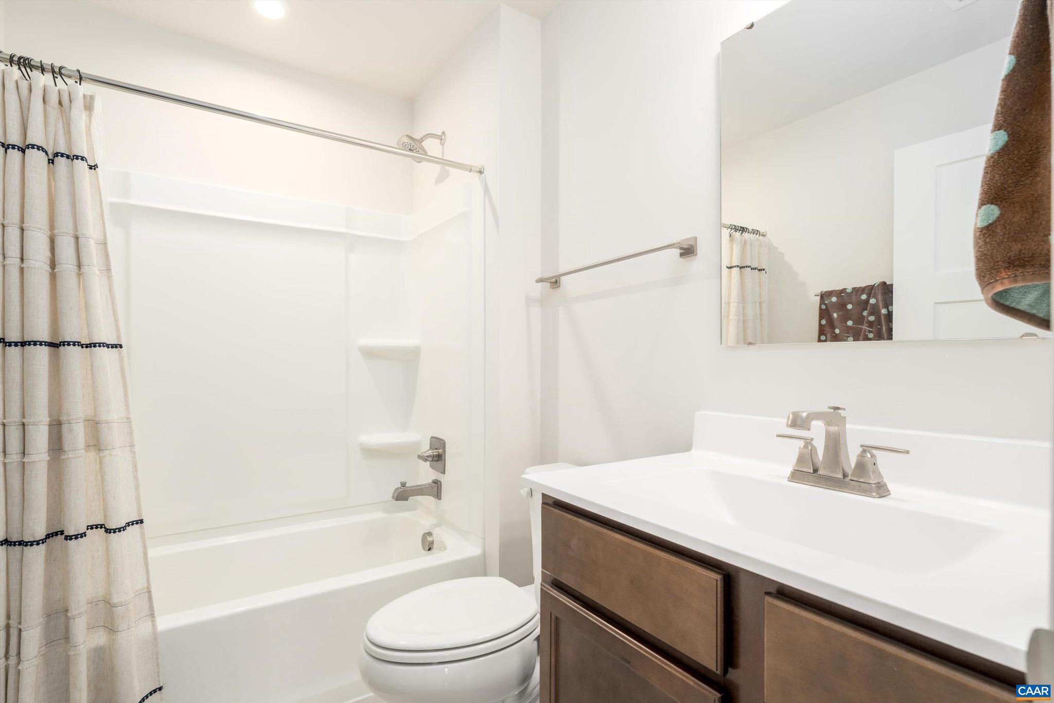 VILLAGE OAKS - Residential