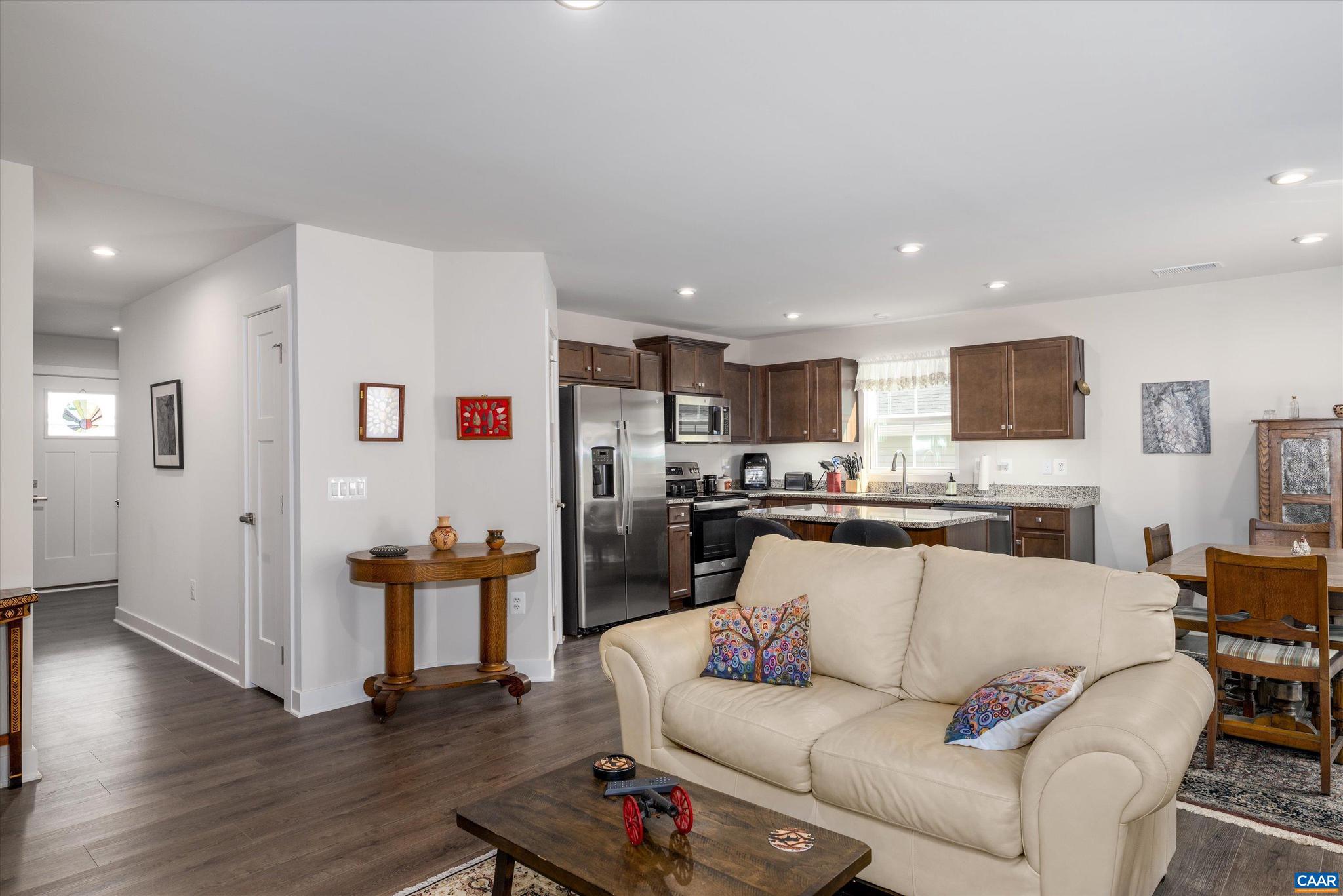 VILLAGE OAKS - Residential