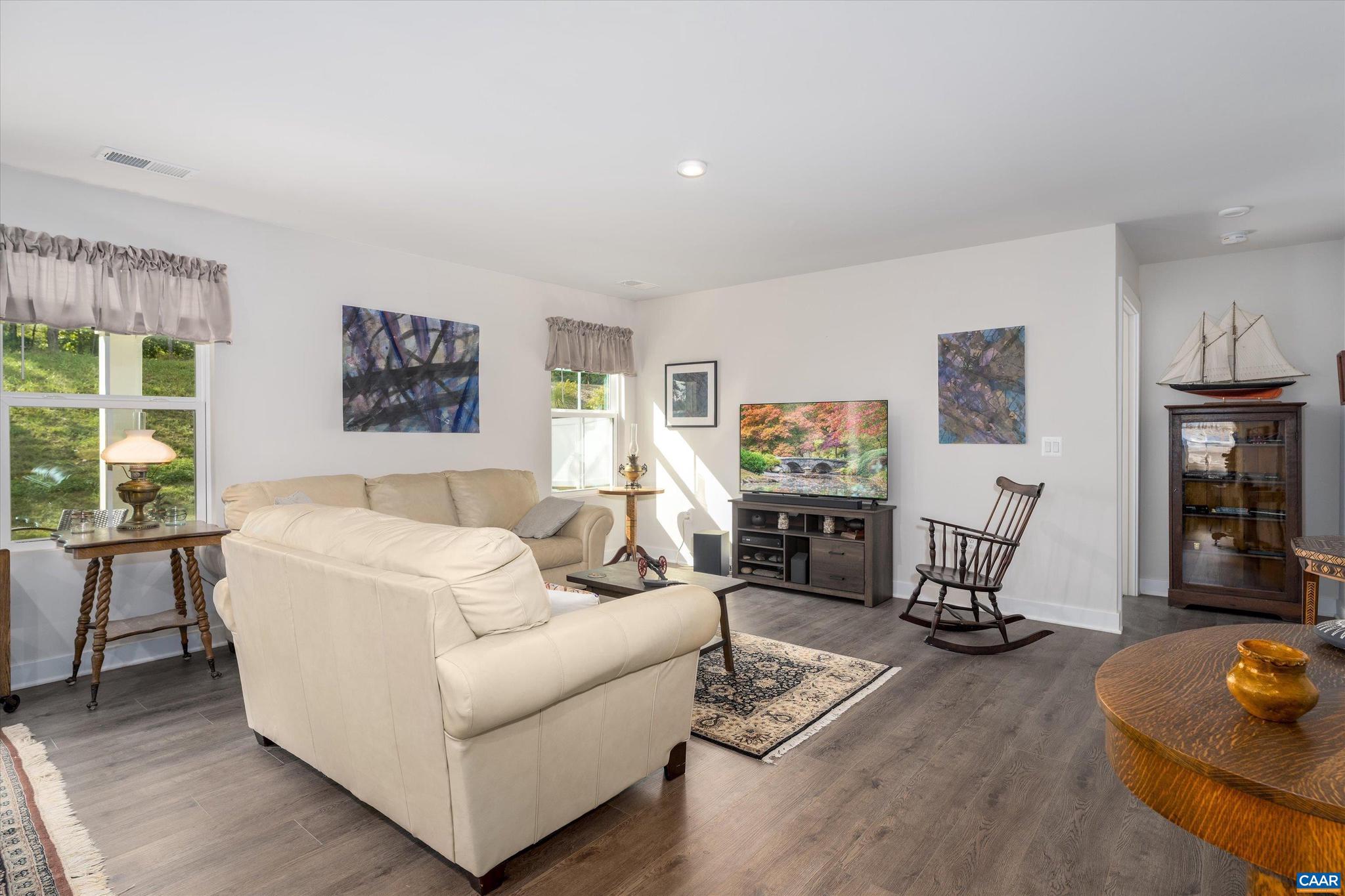 VILLAGE OAKS - Residential