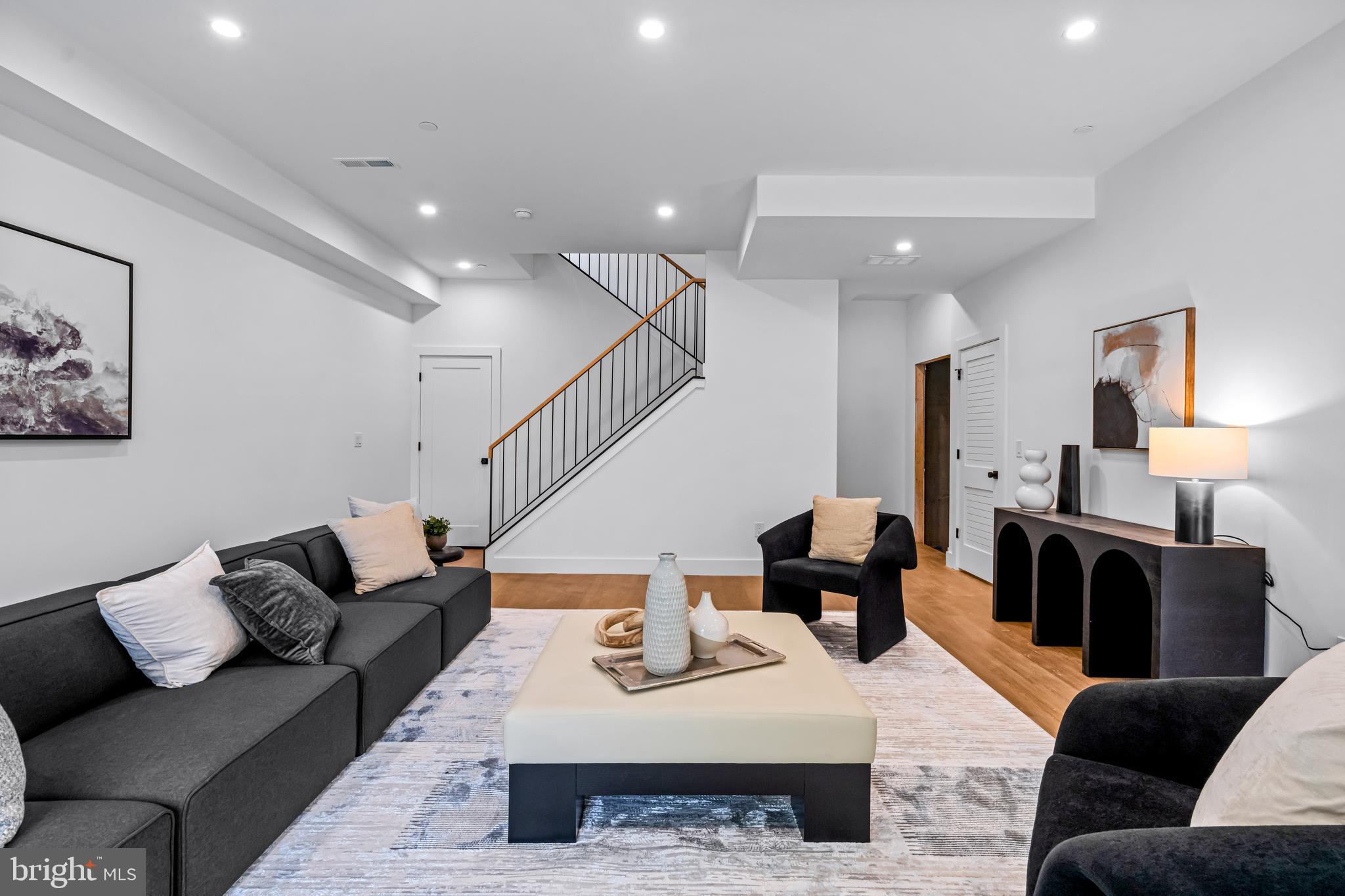 MANAYUNK - Residential