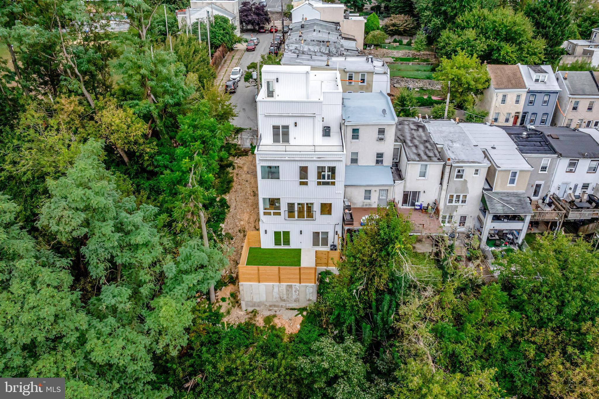 MANAYUNK - Residential