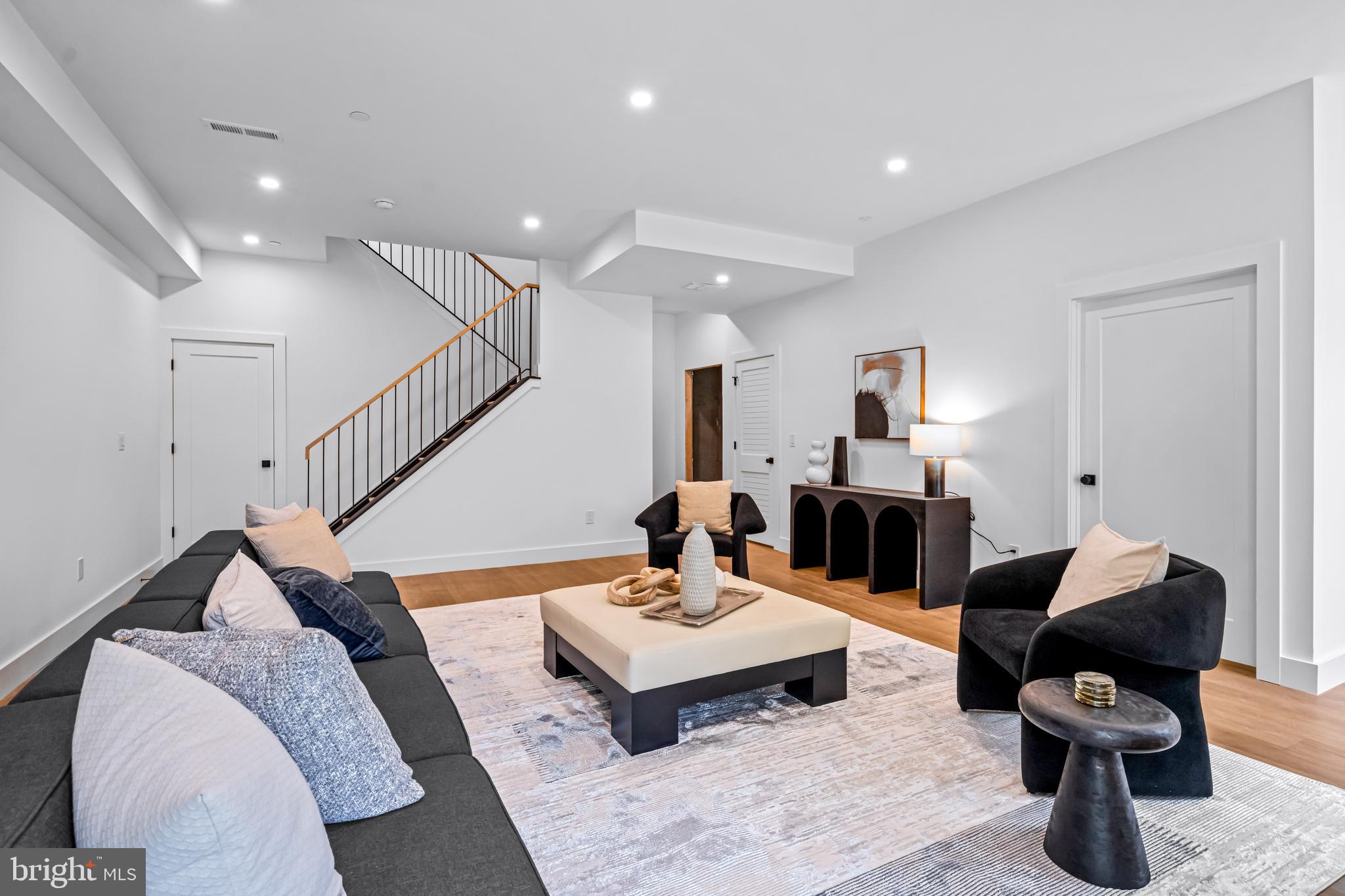 MANAYUNK - Residential