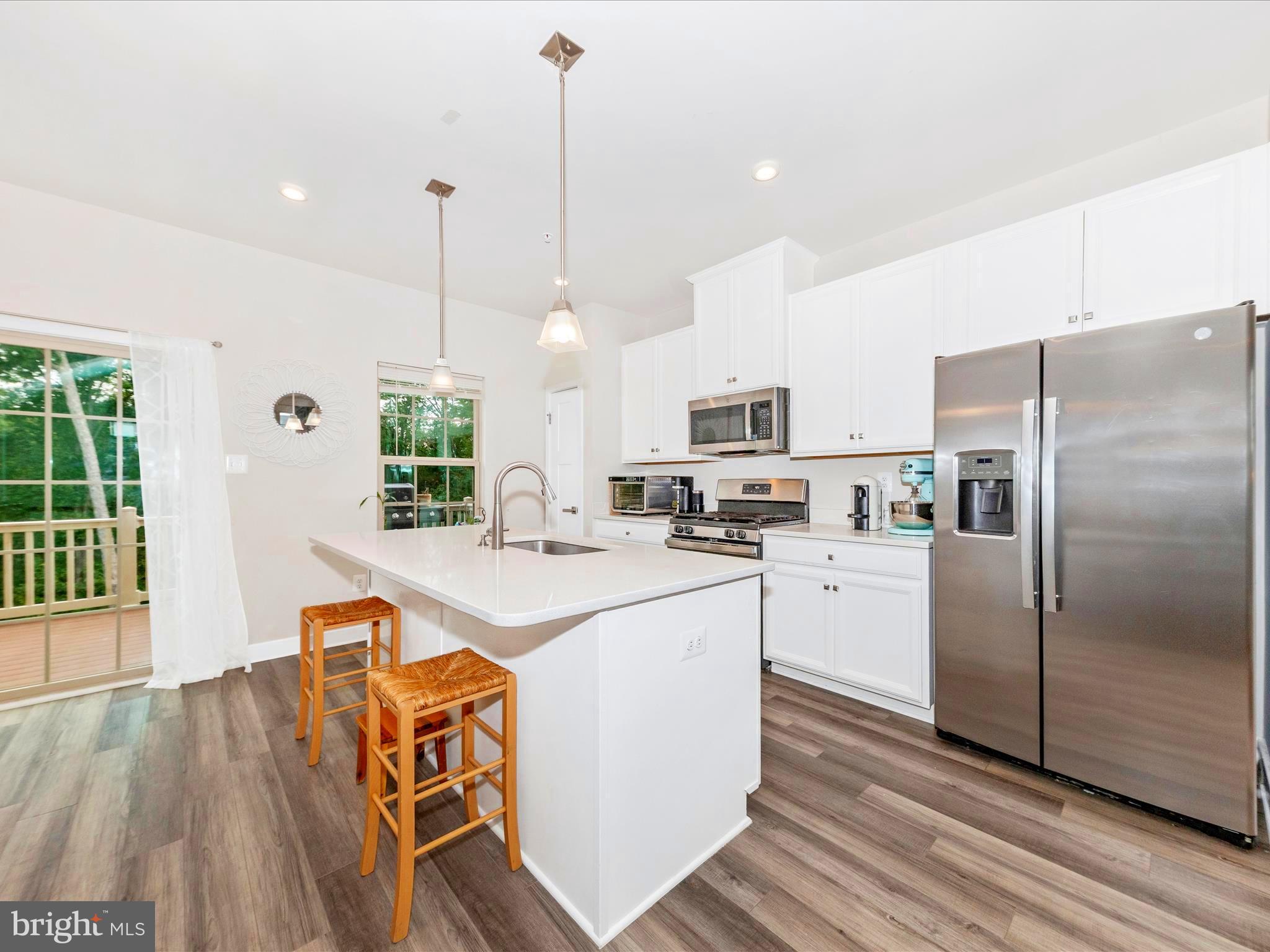 LAKE LINGANORE - Residential