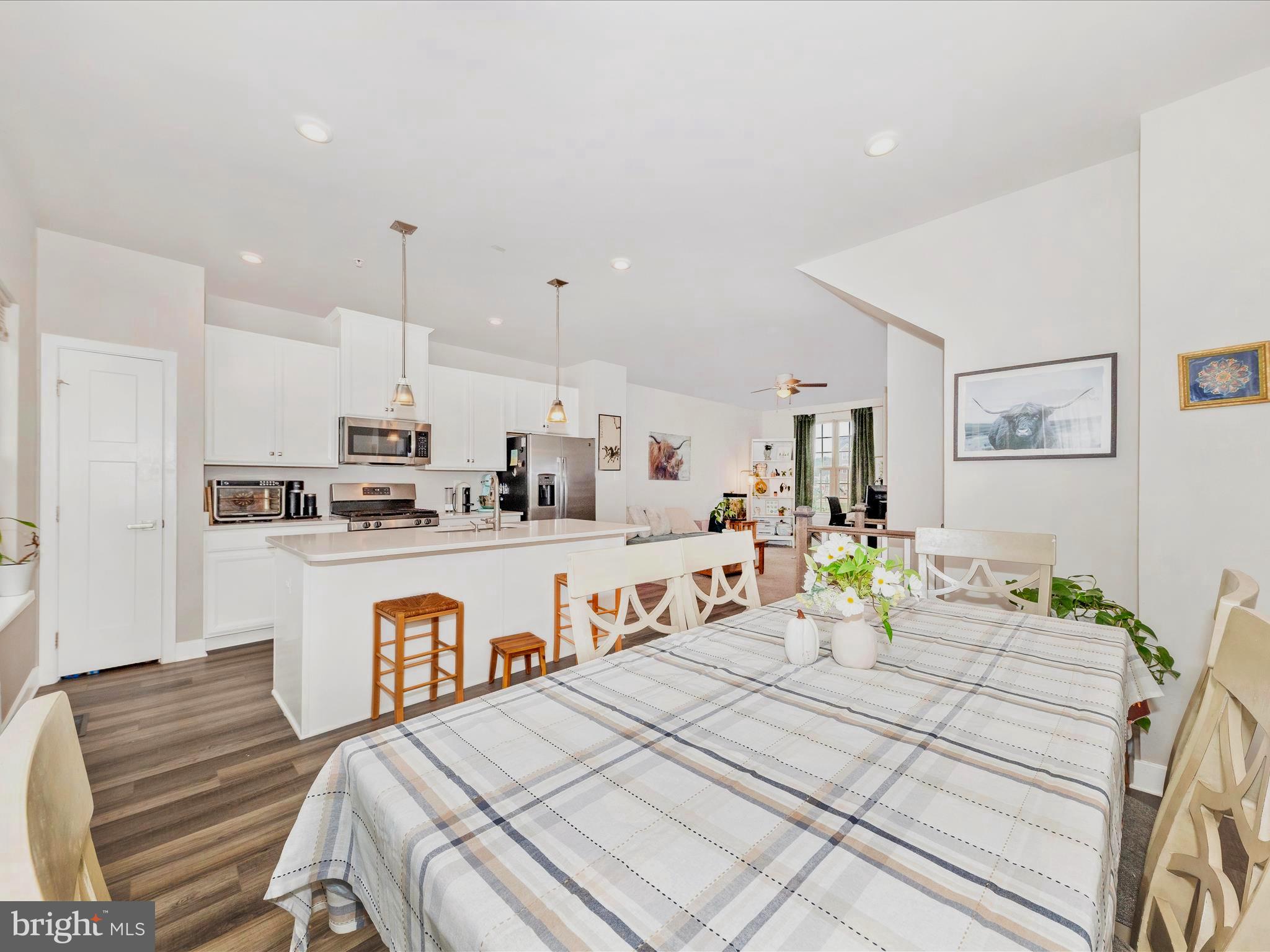 LAKE LINGANORE - Residential