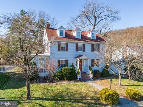 3406 PERKIOMEN AVENUE READING PA 19606