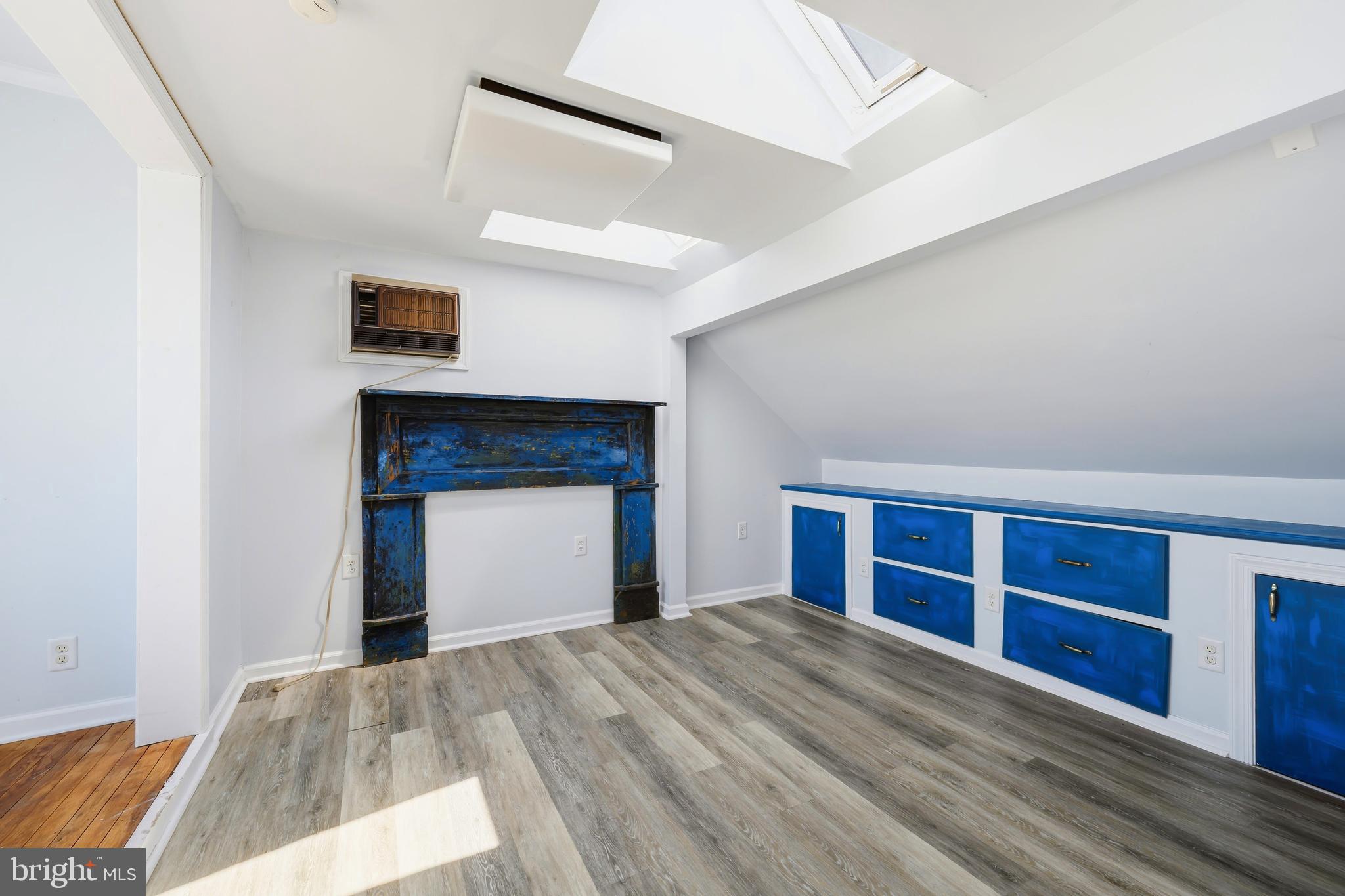 TILGHMAN - Residential