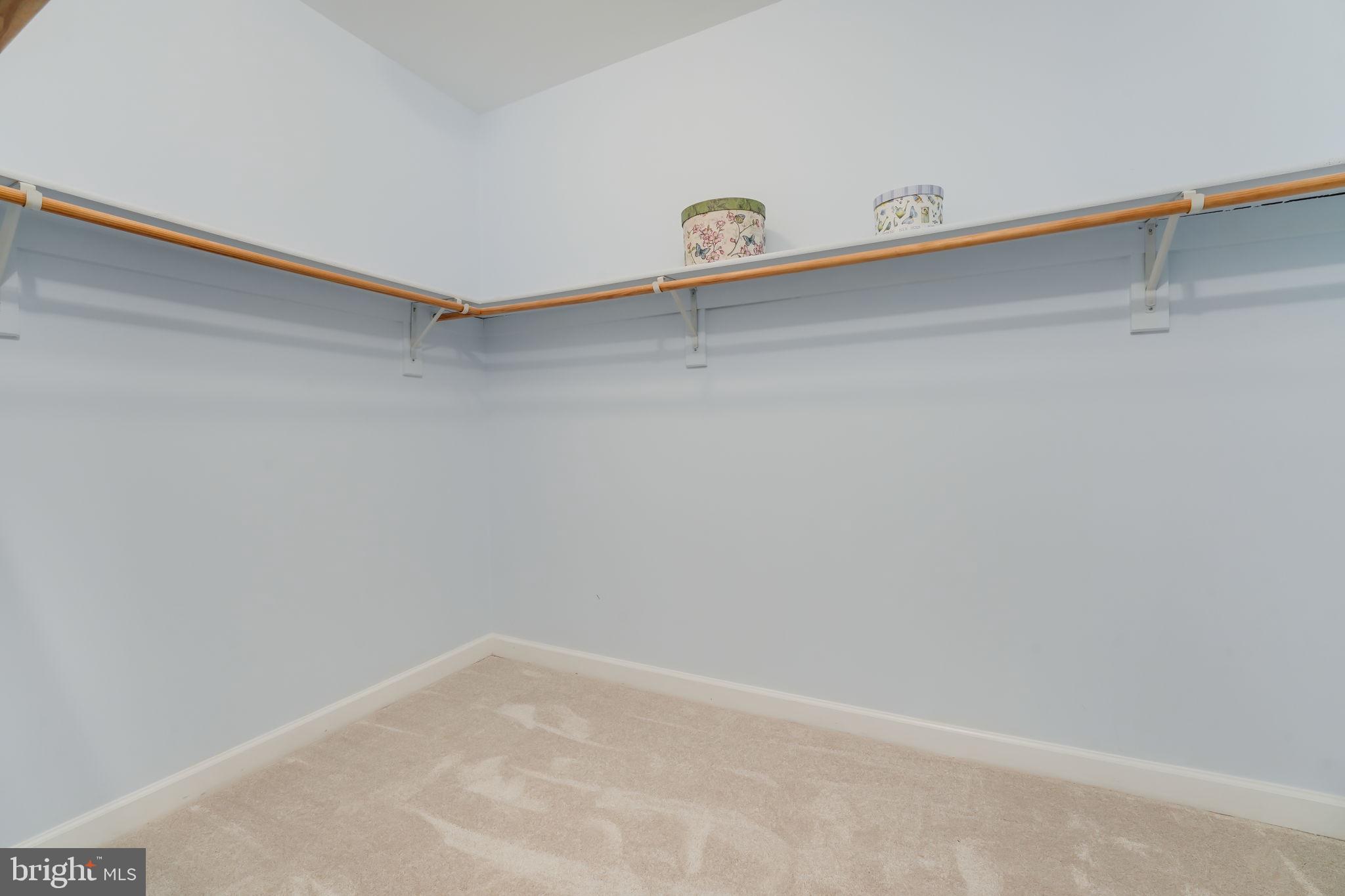 RIVER FALLS - Residential