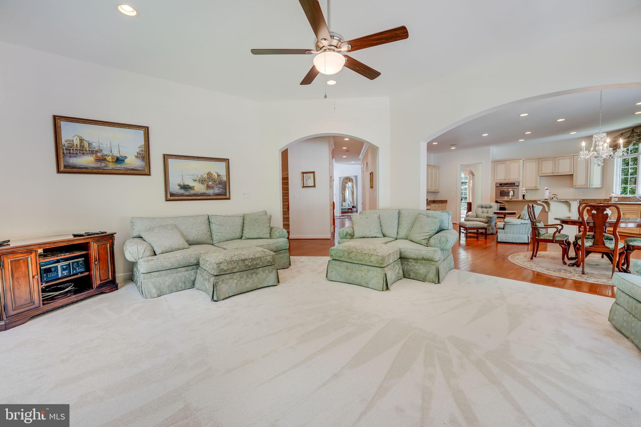 RIVER FALLS - Residential