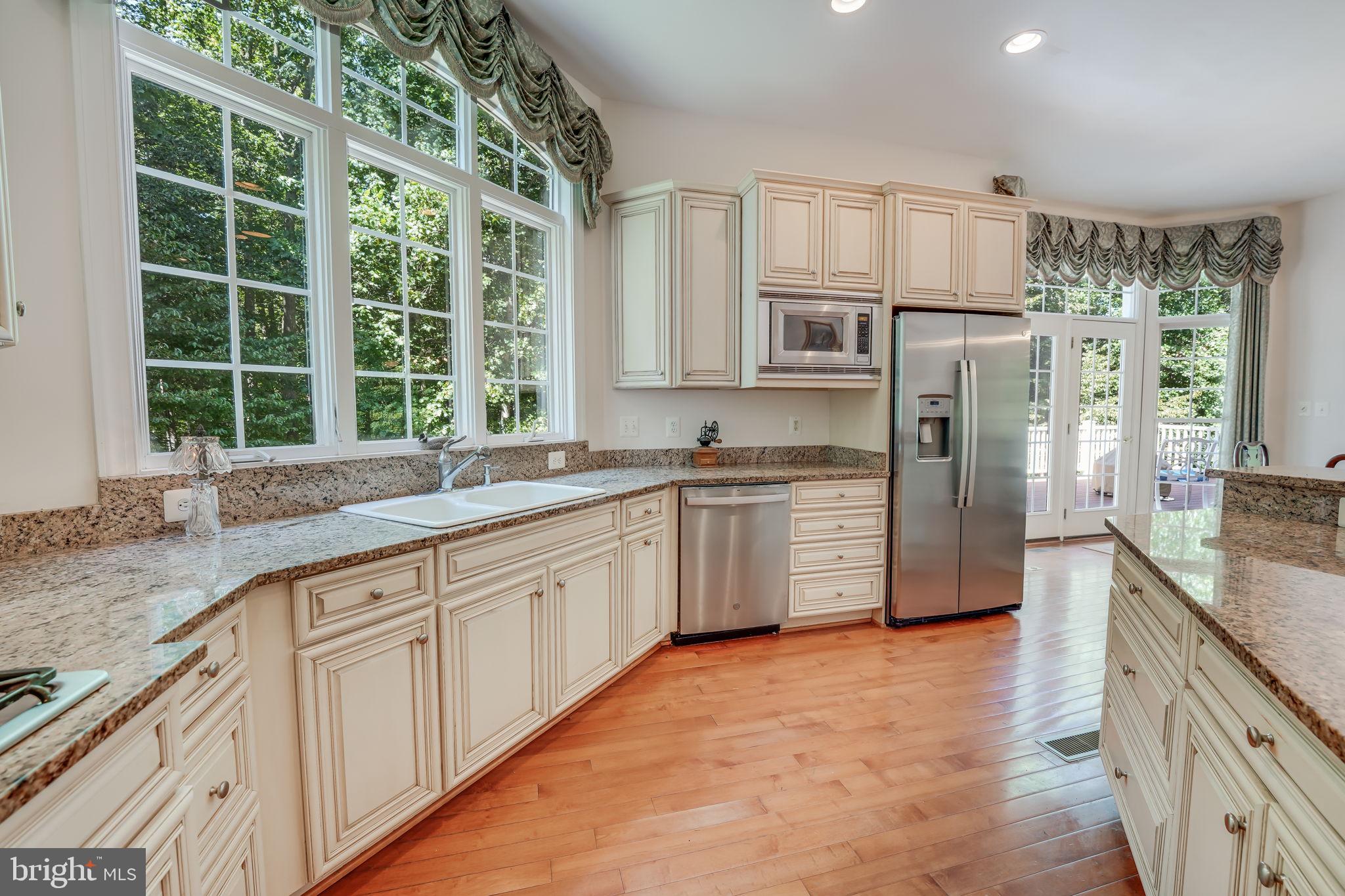 RIVER FALLS - Residential