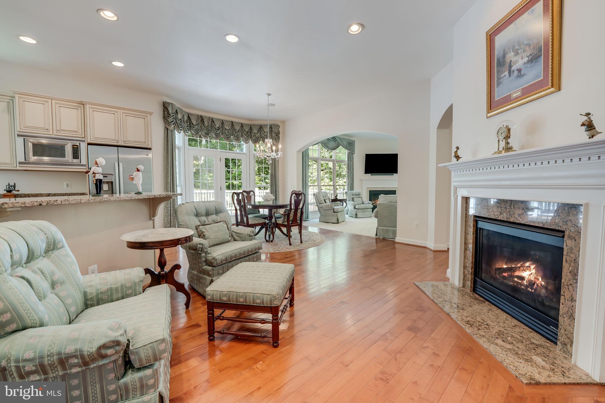 RIVER FALLS - Residential