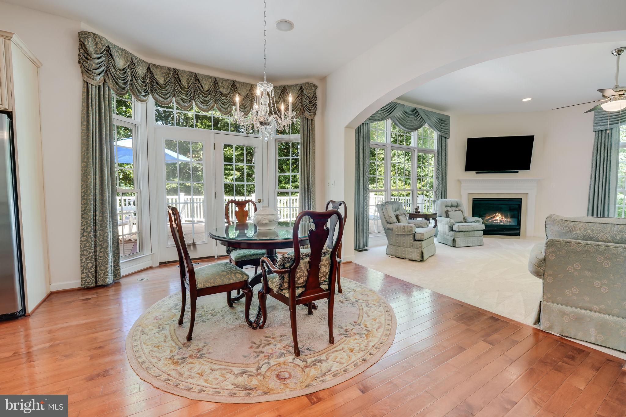 RIVER FALLS - Residential