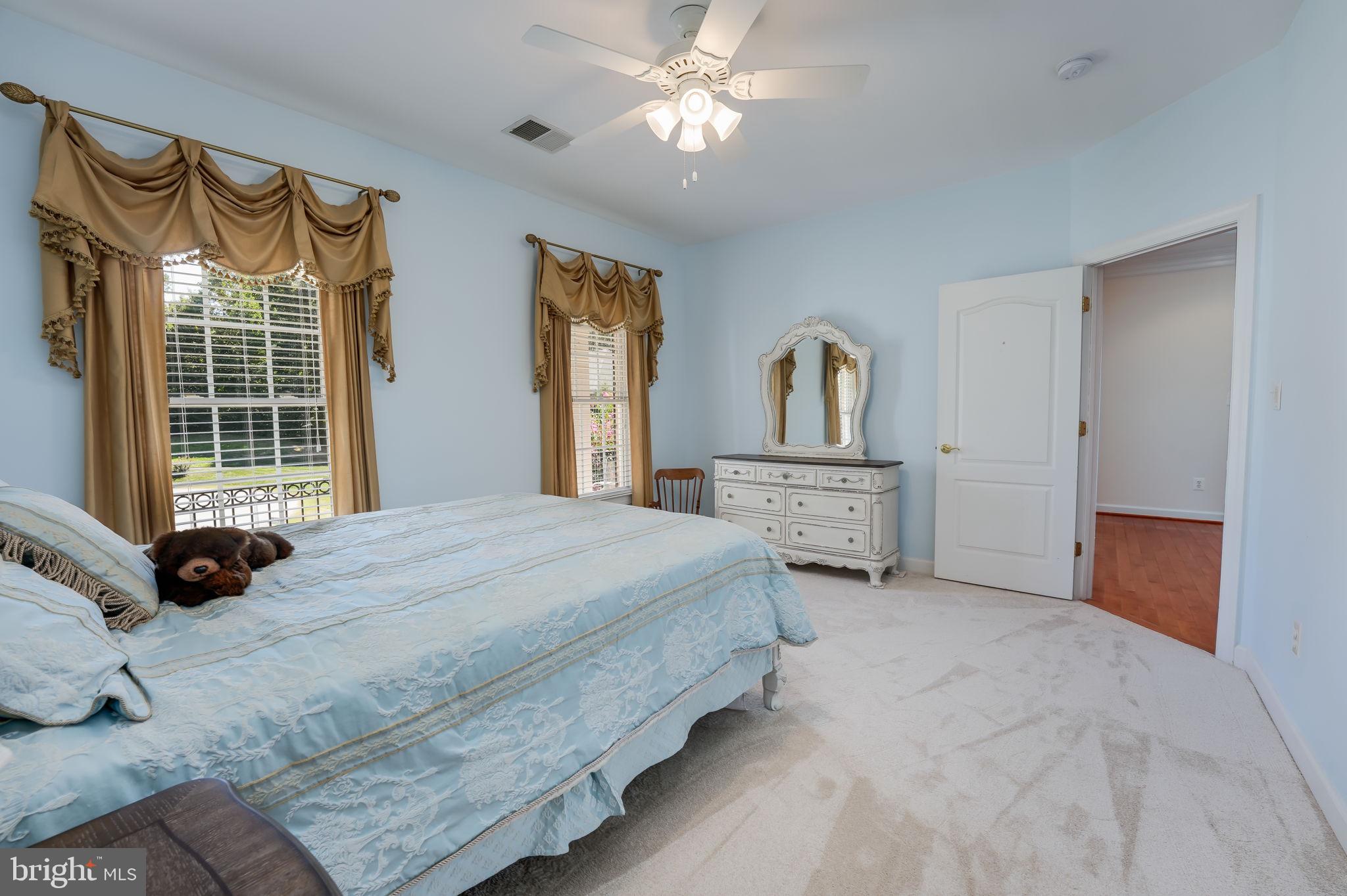 RIVER FALLS - Residential